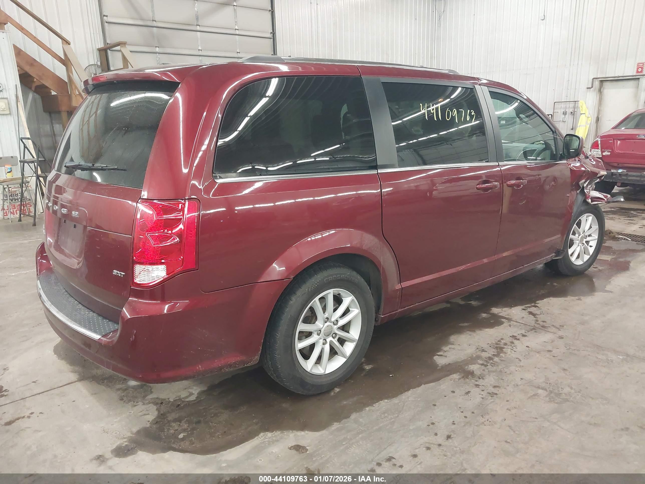 DODGE GRAND image 4