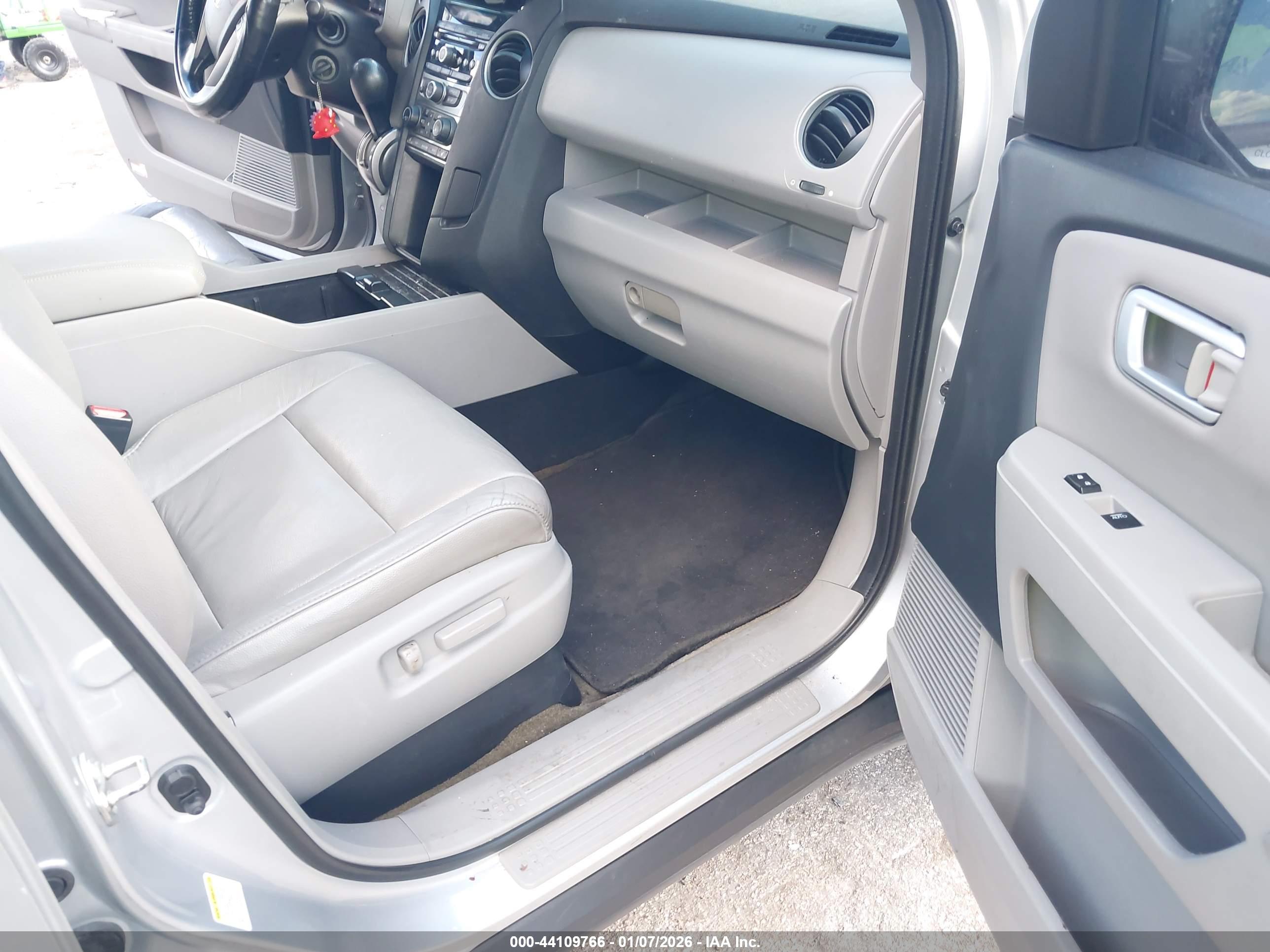 HONDA PILOT image 5