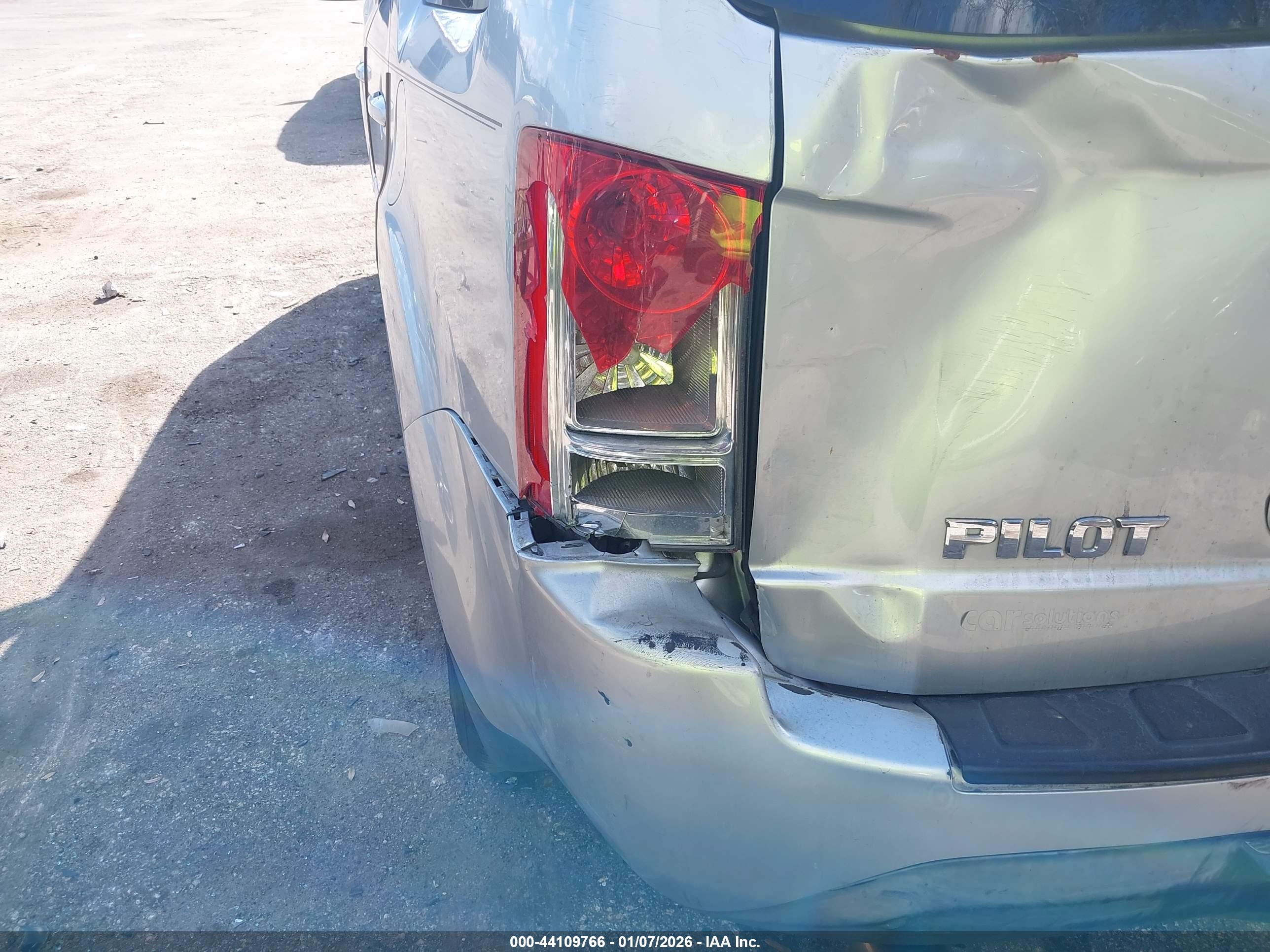 HONDA PILOT image 6