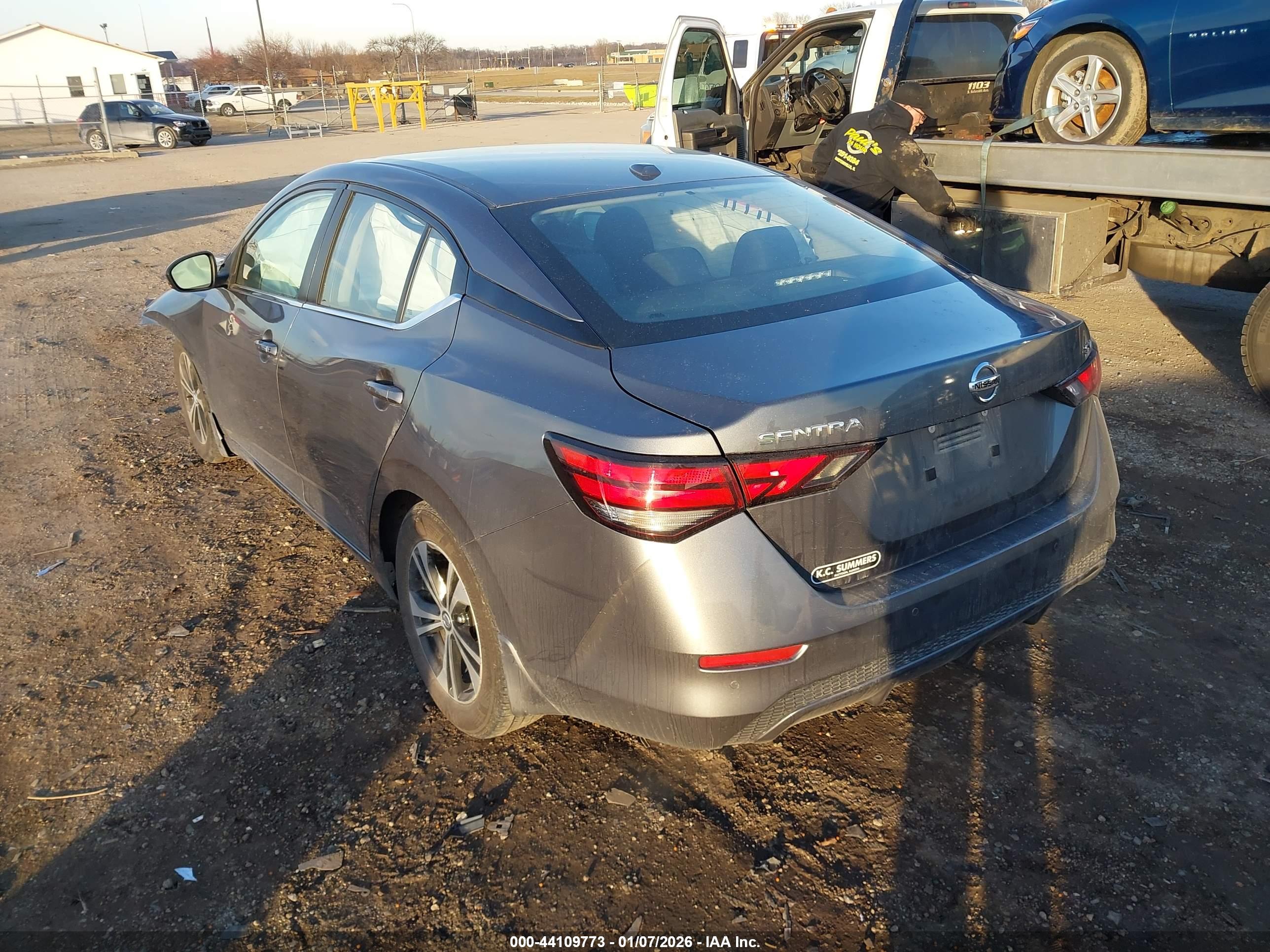NISSAN SENTRA image 3