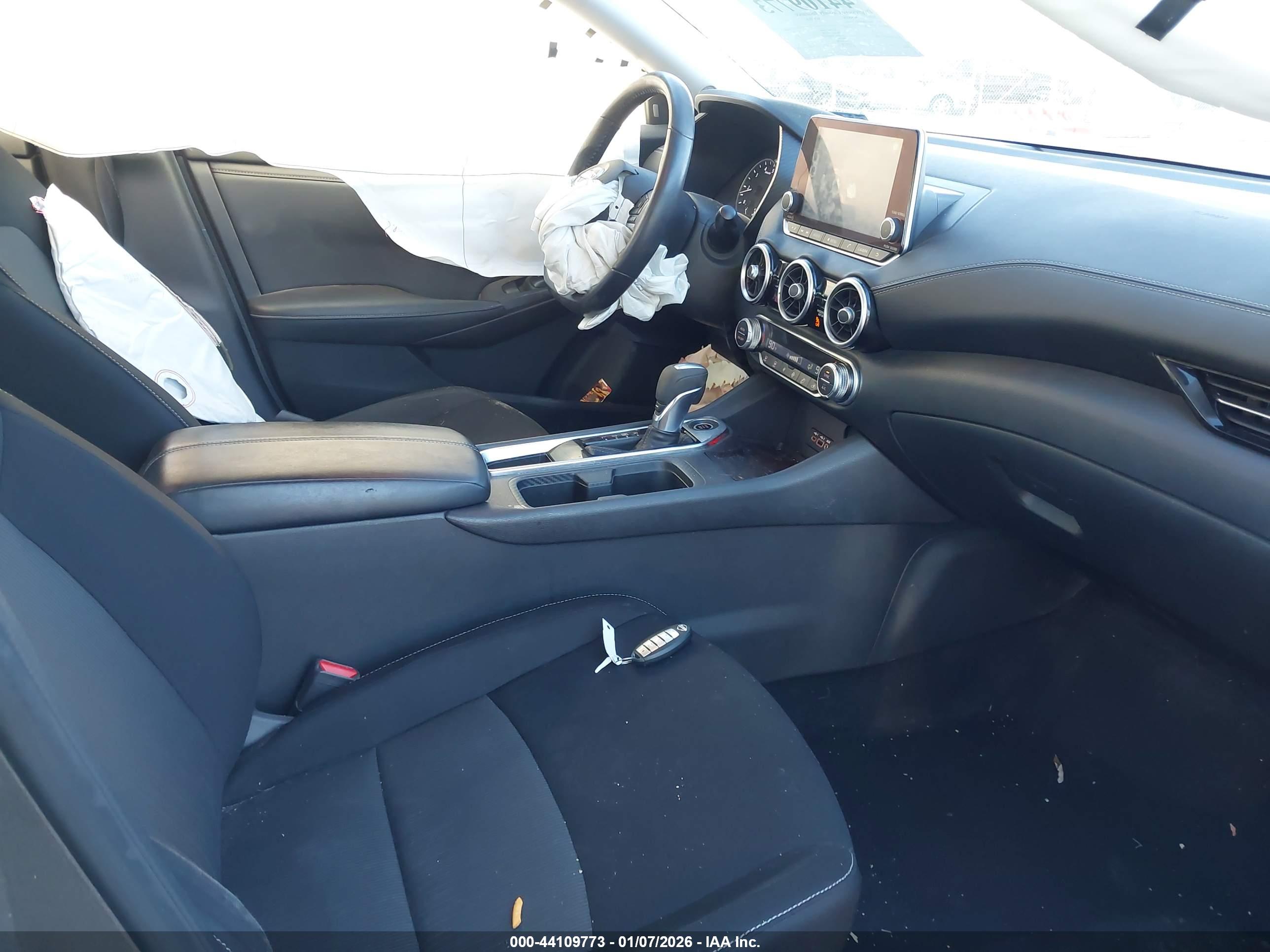 NISSAN SENTRA image 5