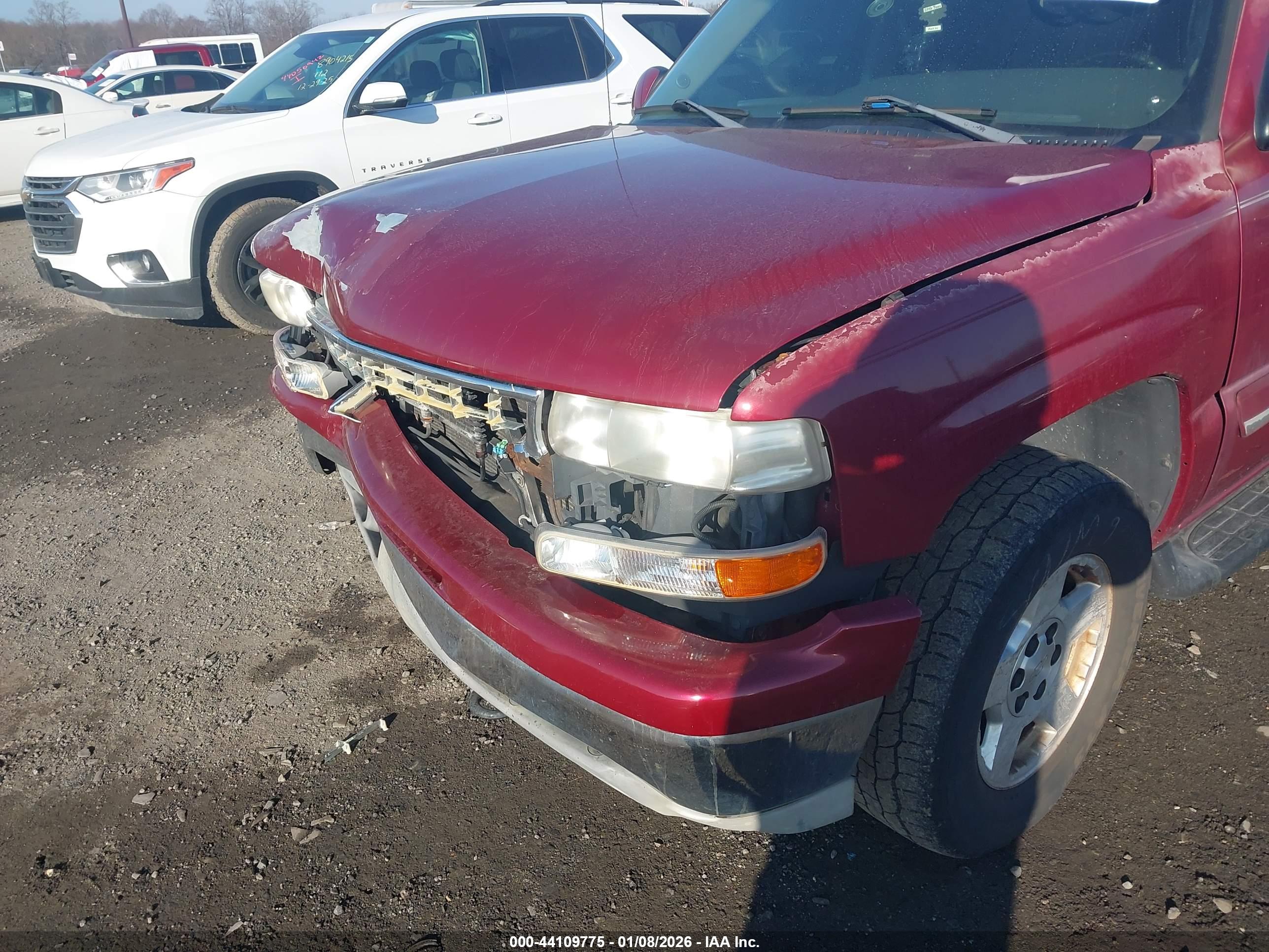 CHEVROLET TAHOE image 6