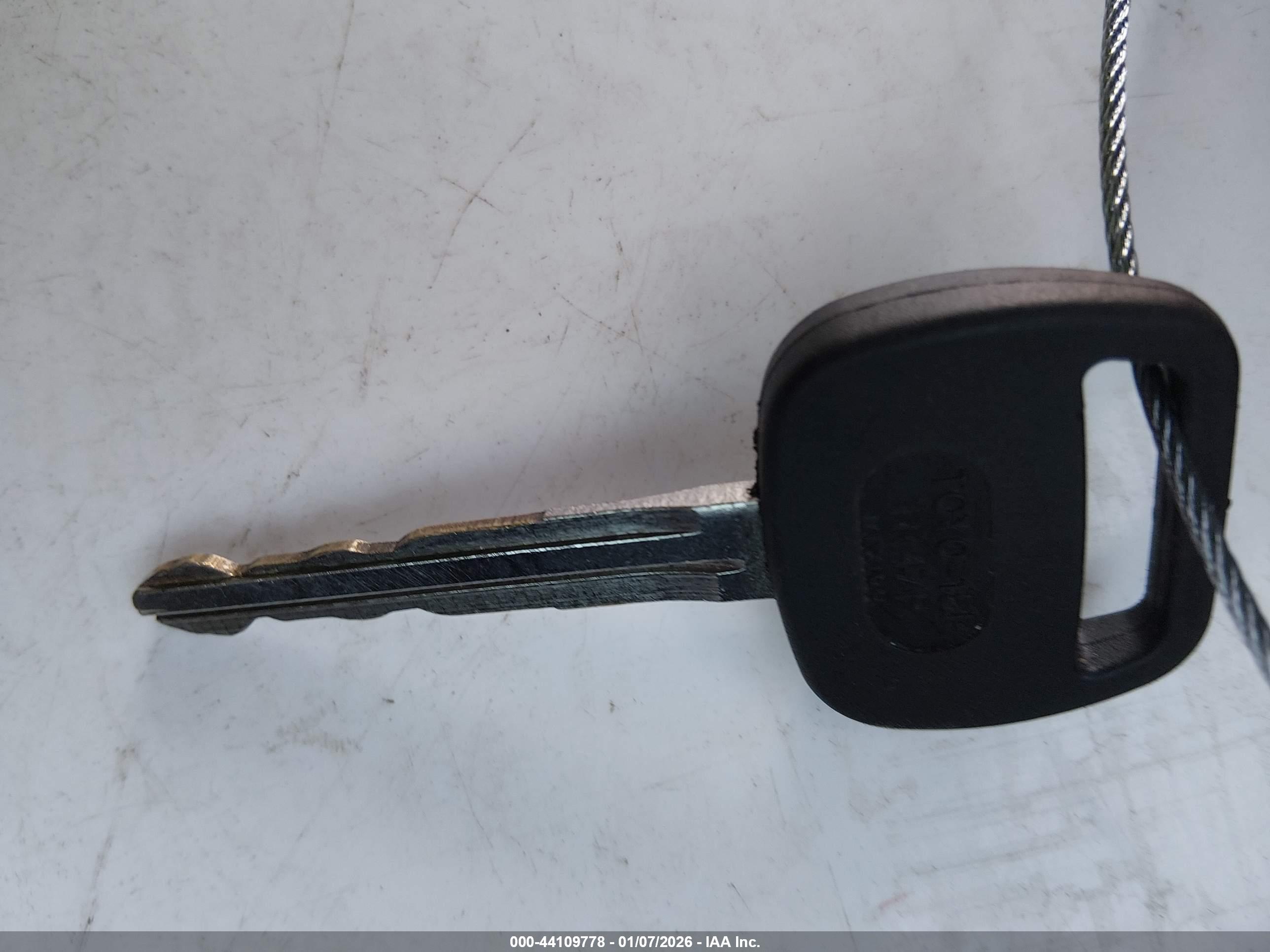 TOYOTA RAV4 image 11