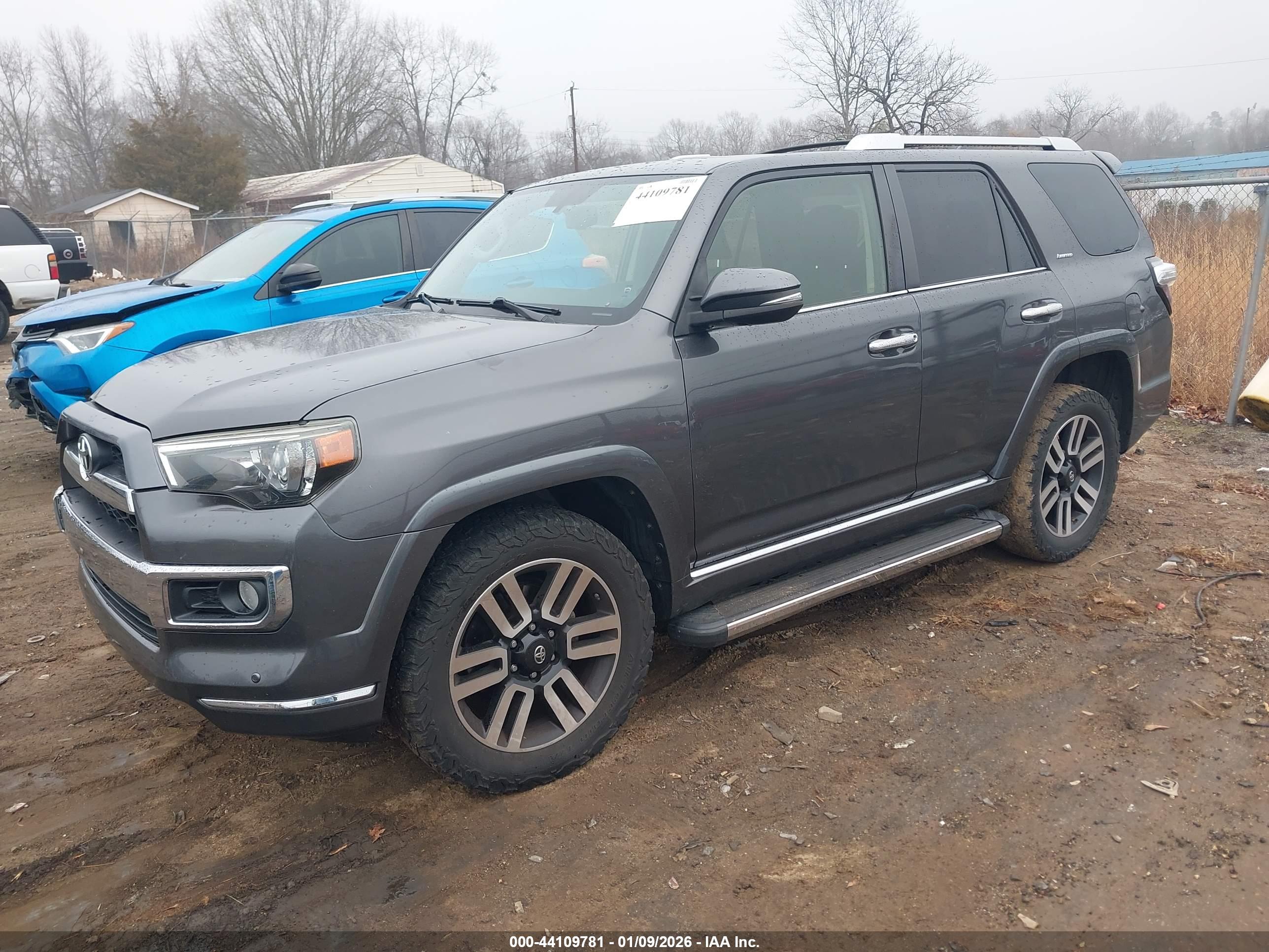 TOYOTA 4RUNNER image 2