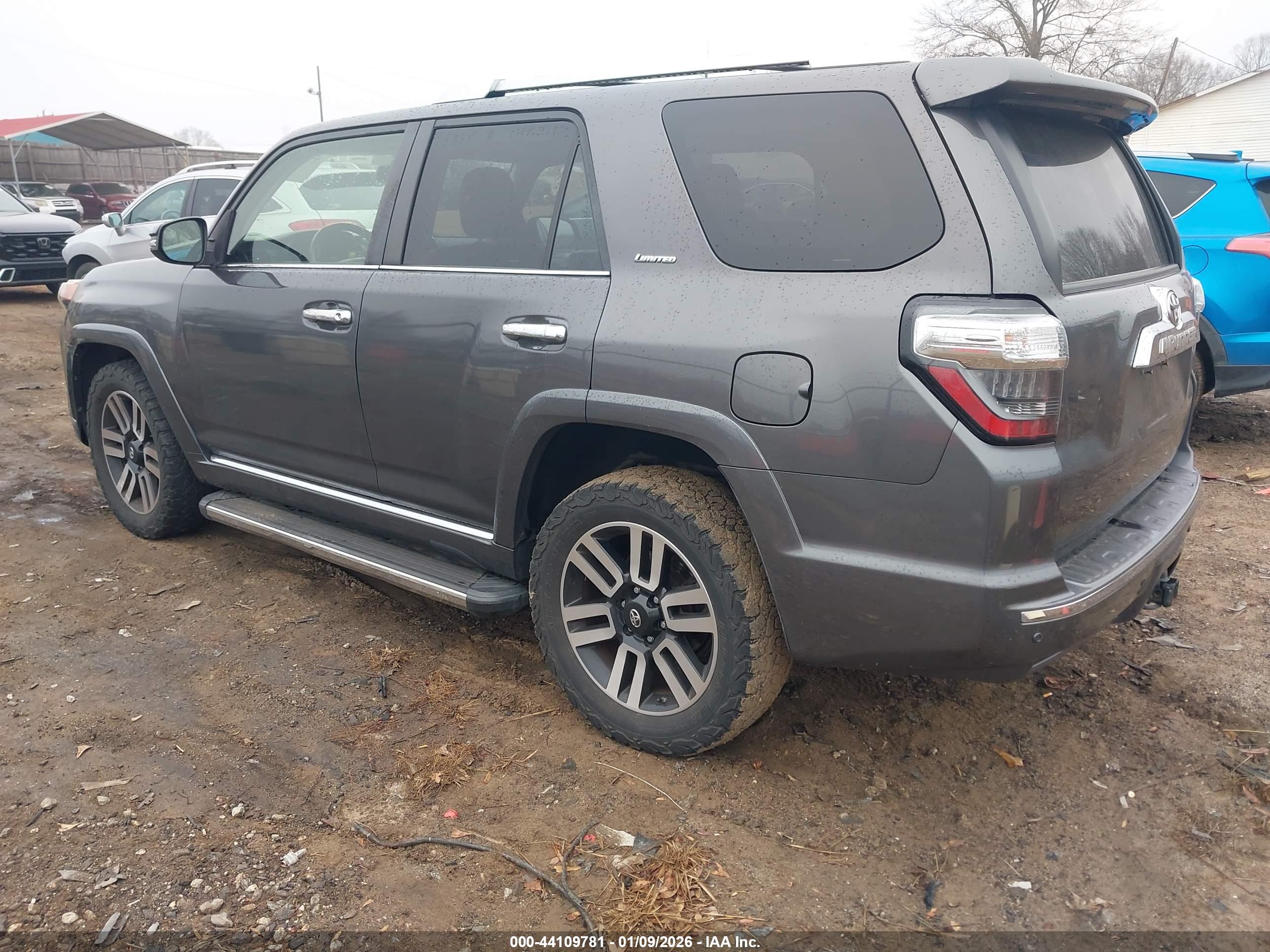 TOYOTA 4RUNNER image 3