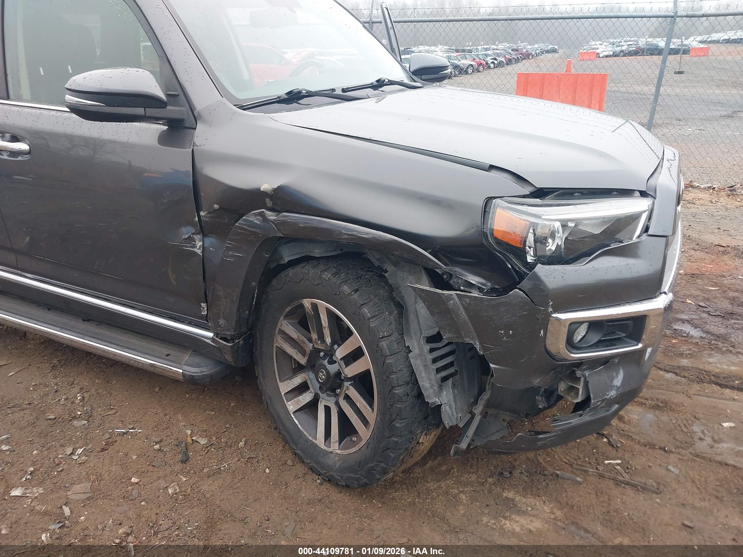TOYOTA 4RUNNER image 6