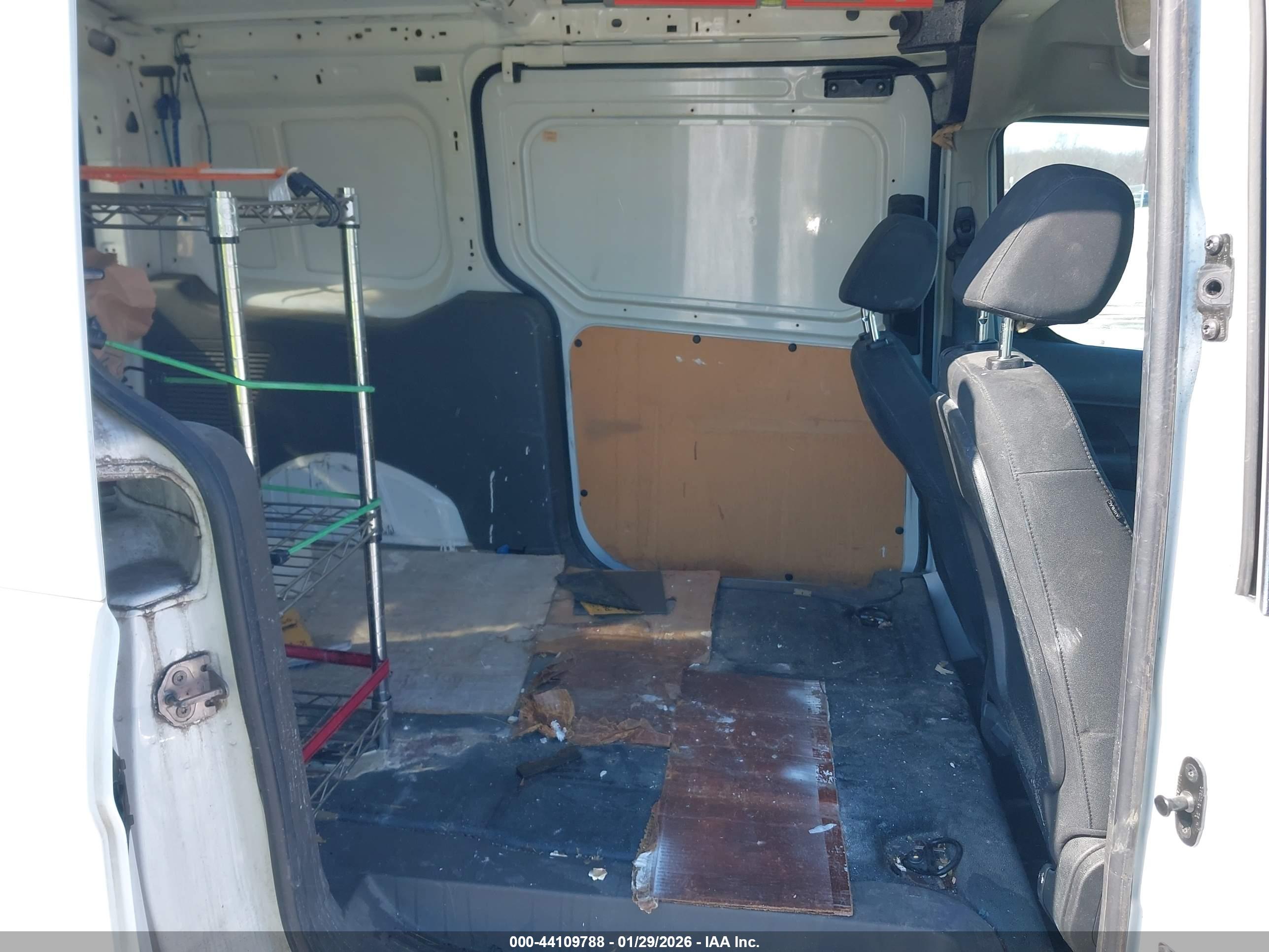 FORD TRANSIT image 8