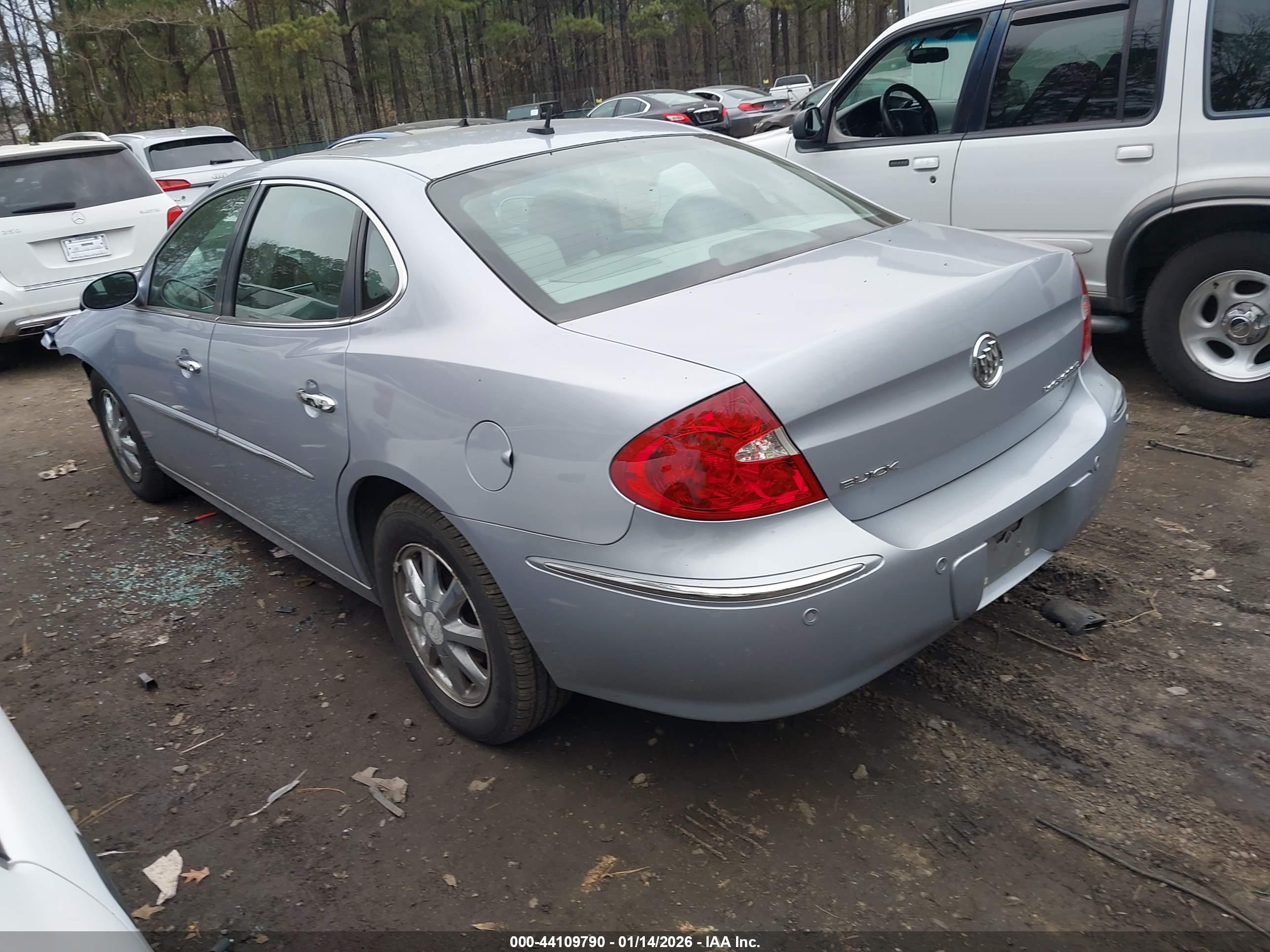 BUICK LACROSSE image 3