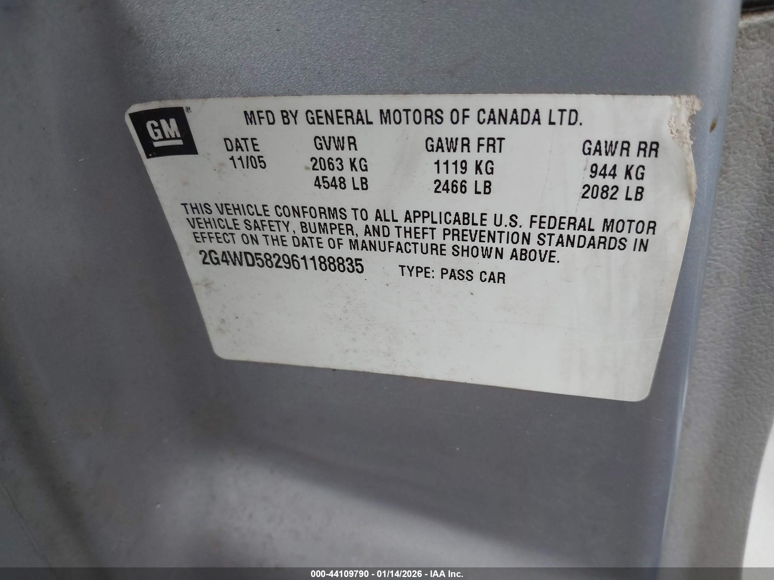 BUICK LACROSSE image 9