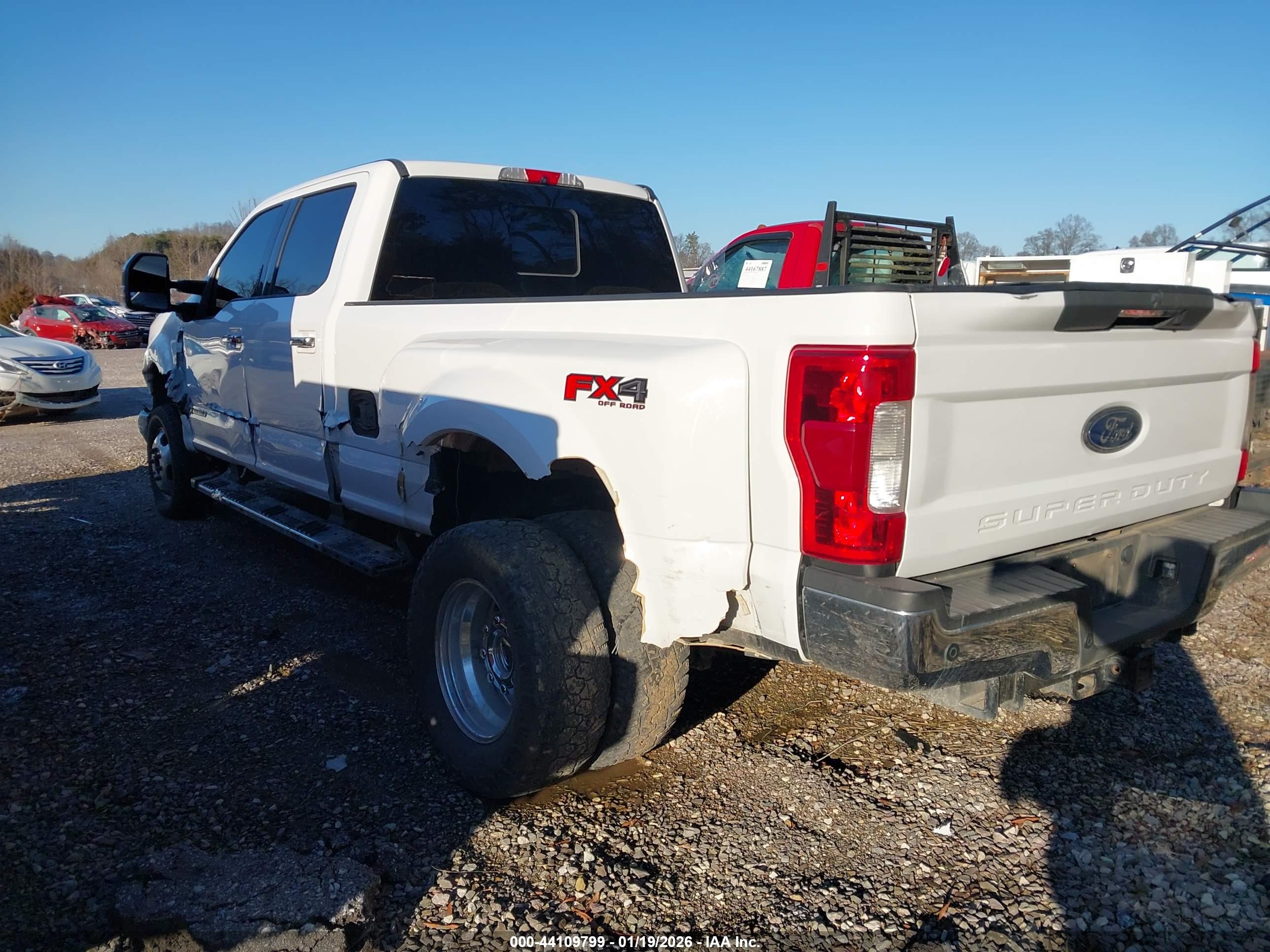 FORD F-350 image 3