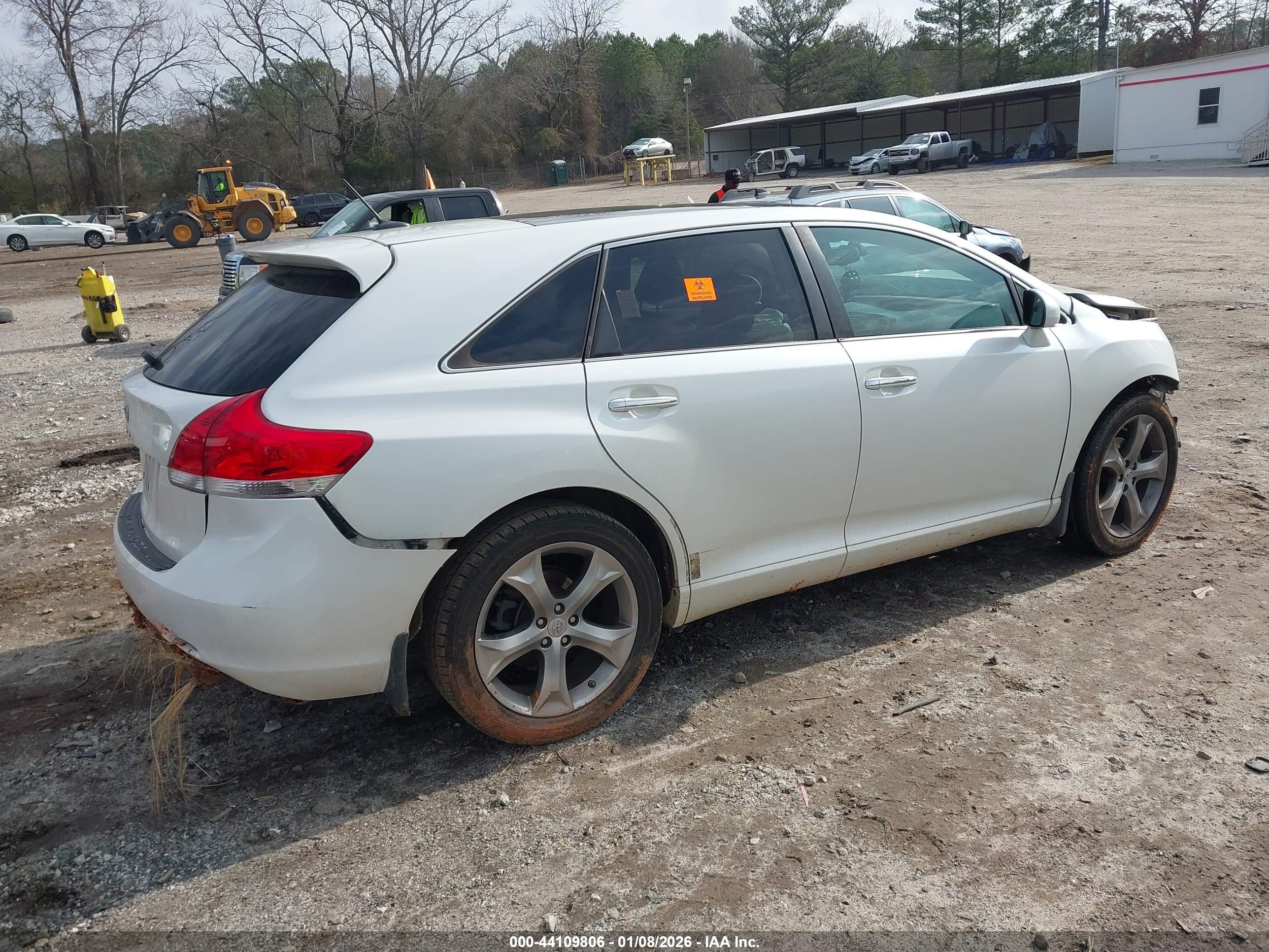 TOYOTA VENZA image 4