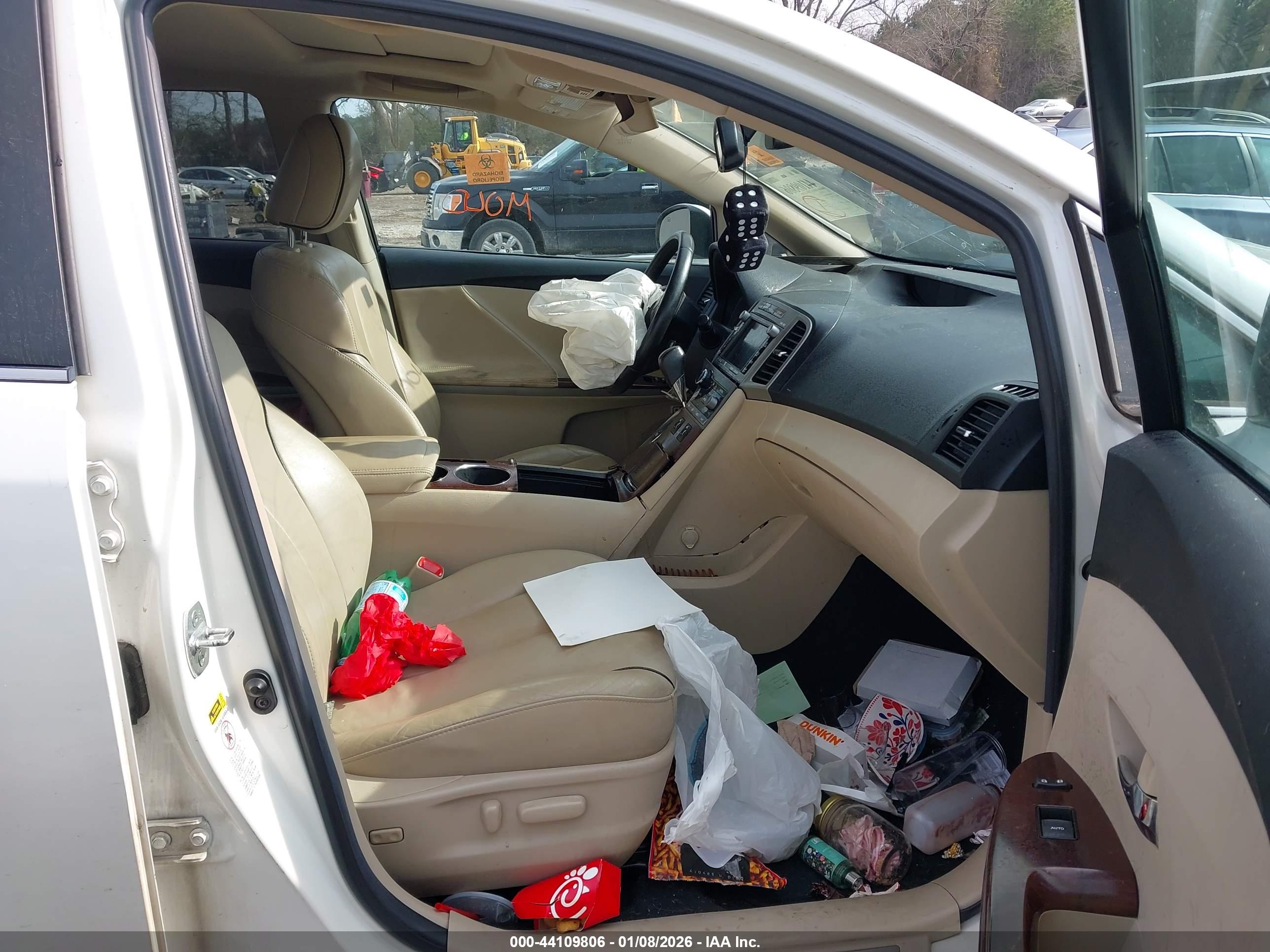 TOYOTA VENZA image 5