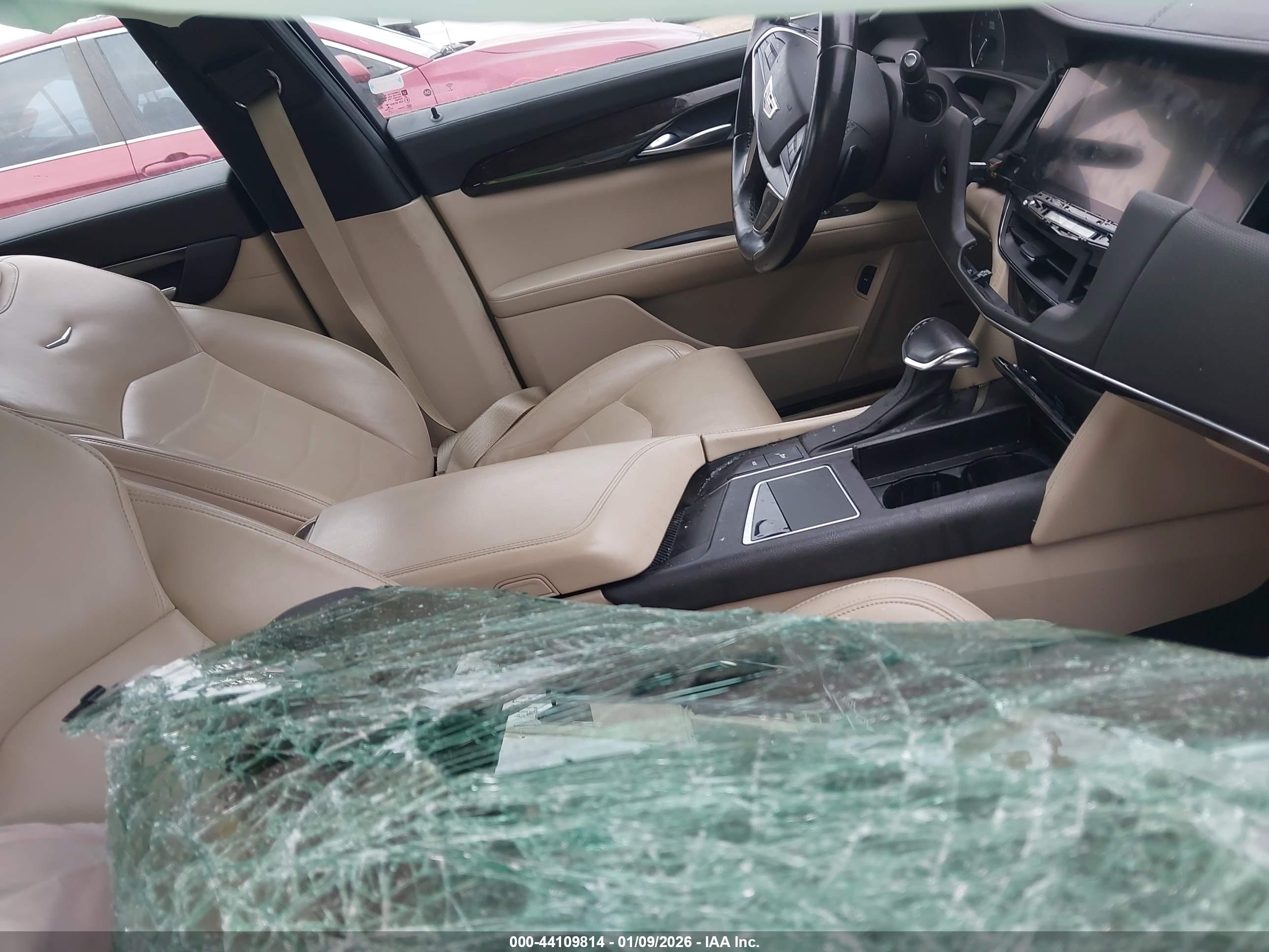 CADILLAC CT6 image 5