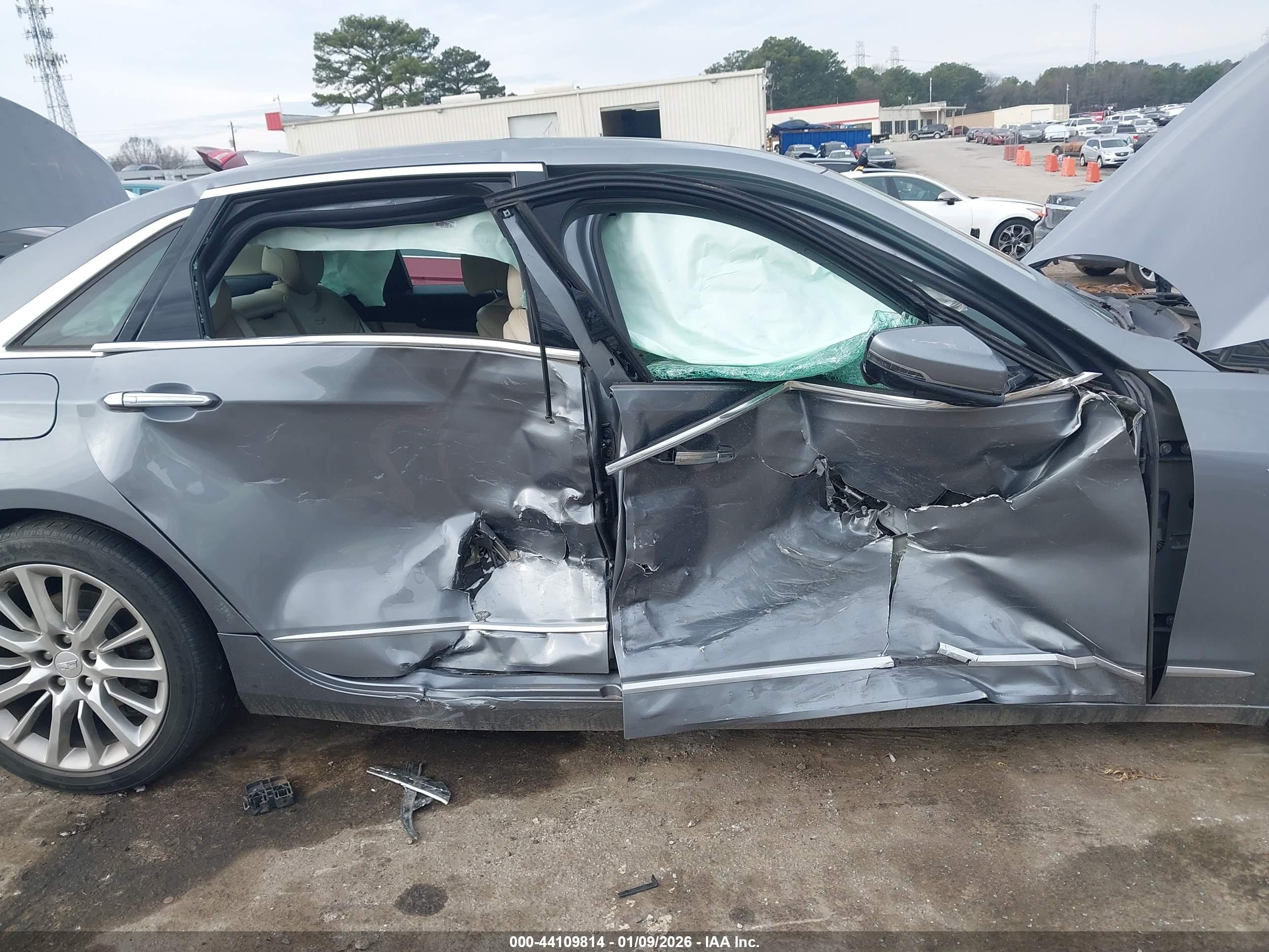 CADILLAC CT6 image 6