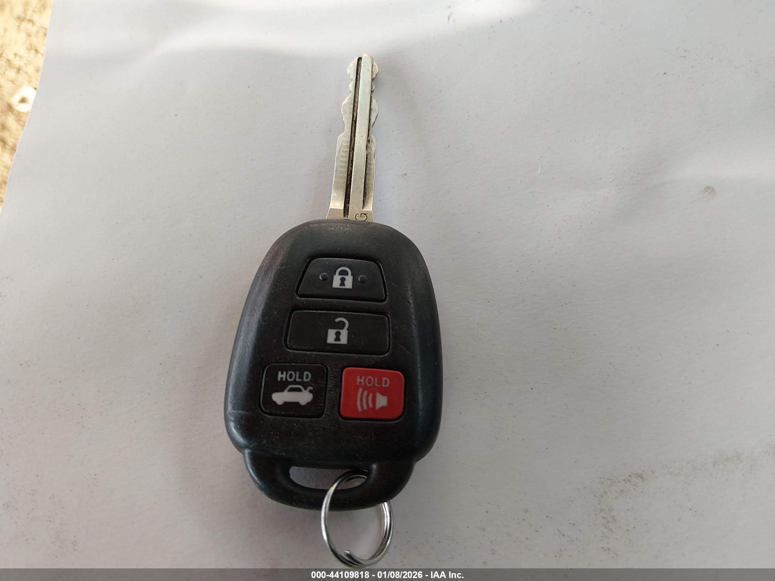 TOYOTA CAMRY image 11