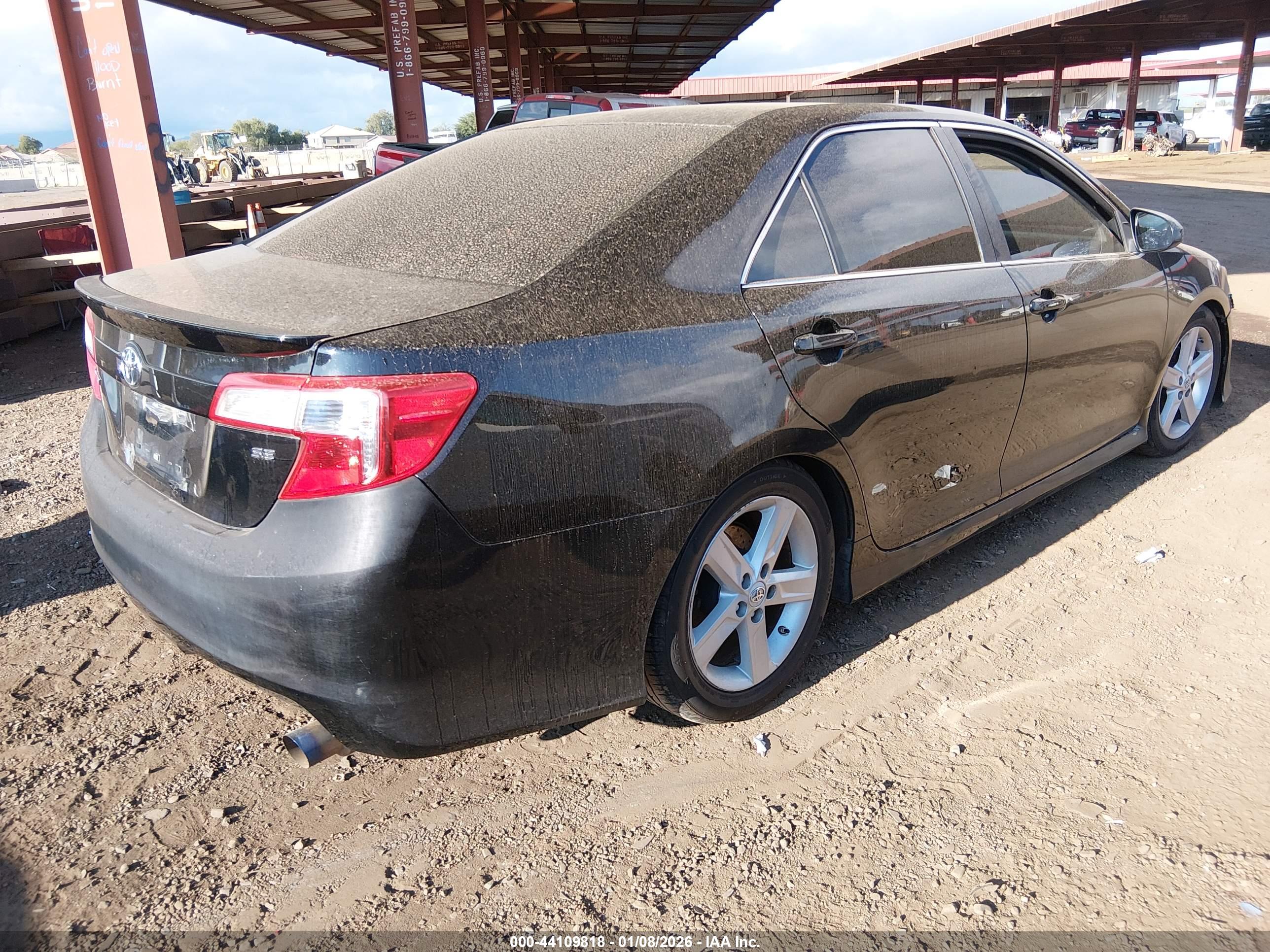 TOYOTA CAMRY image 4