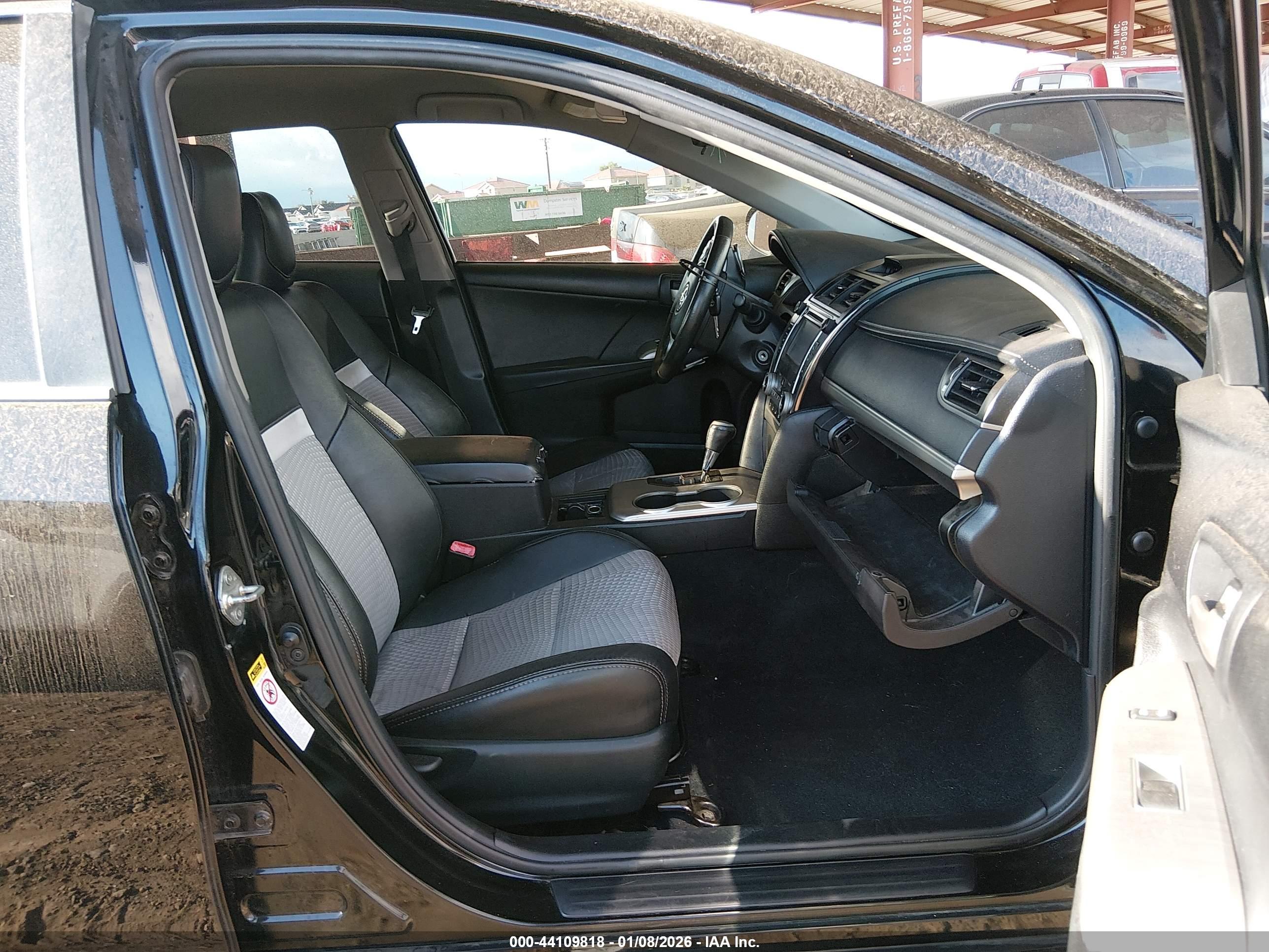 TOYOTA CAMRY image 5