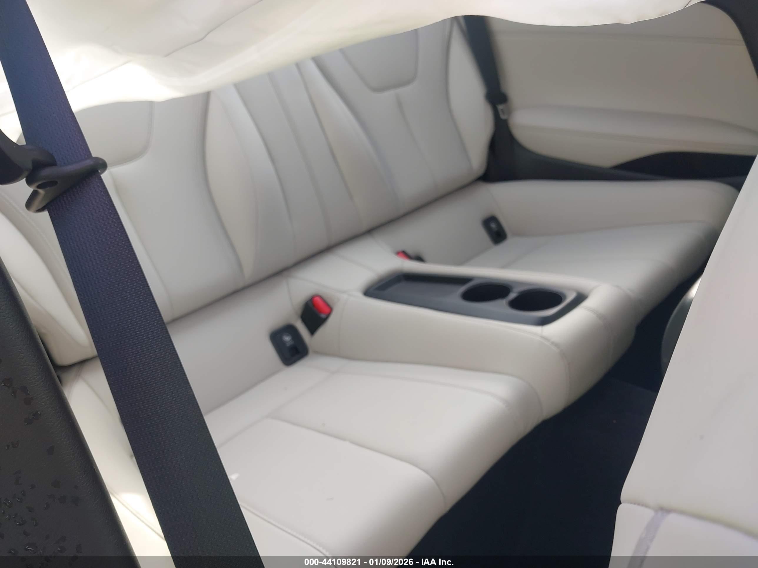 INFINITI Q60 image 8