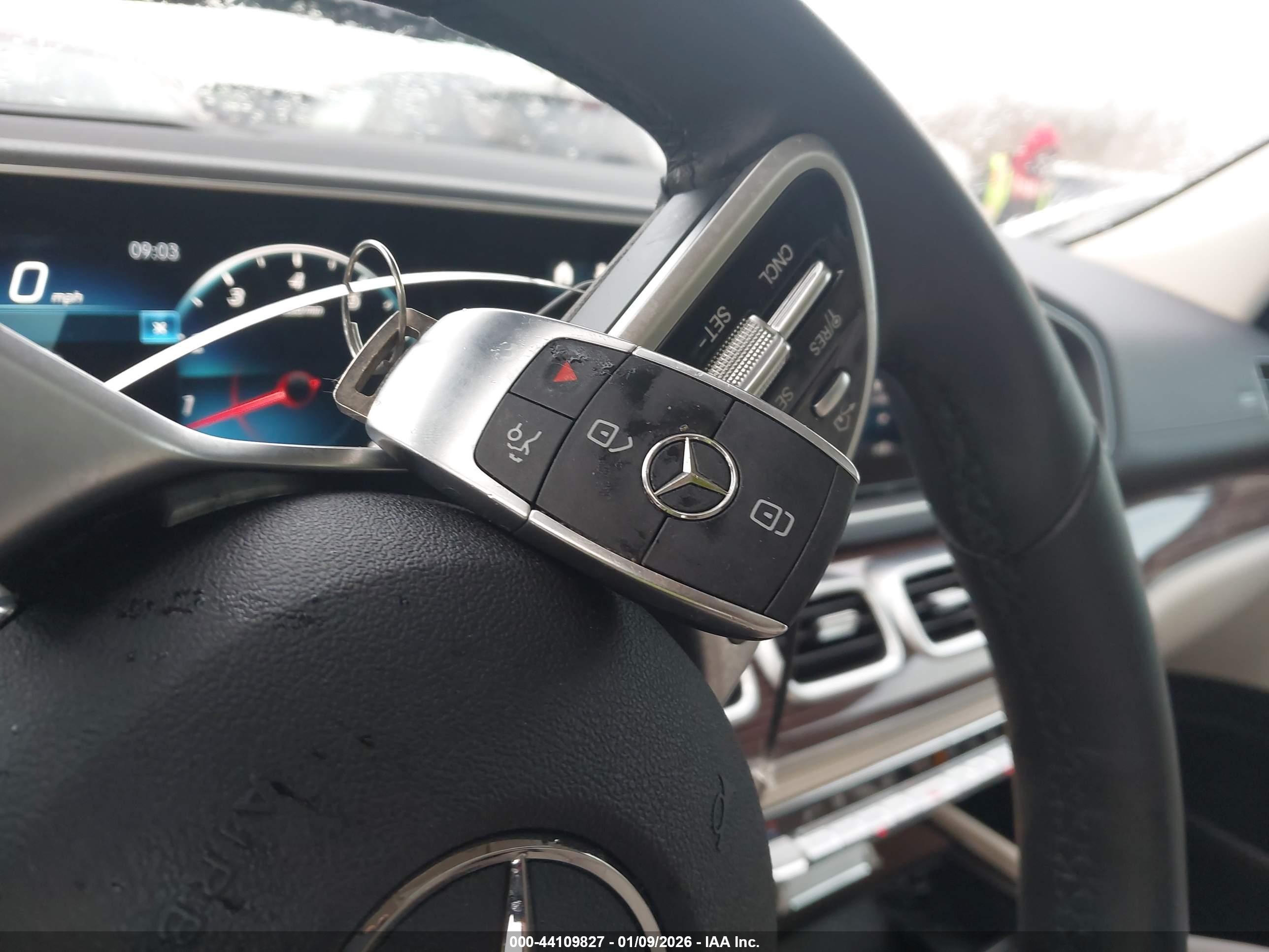 MERCEDES-BENZ GLE image 11