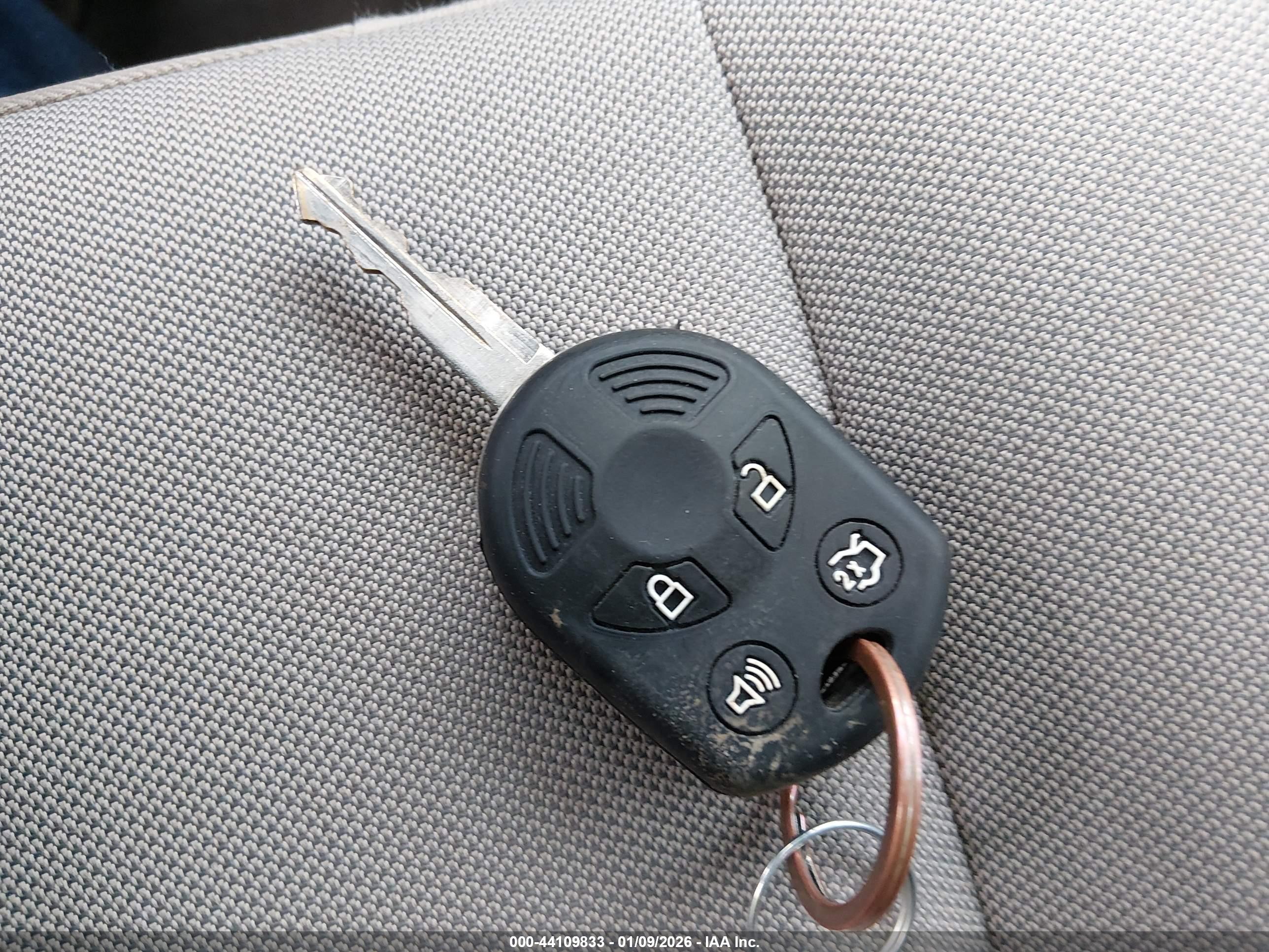FORD ESCAPE image 11