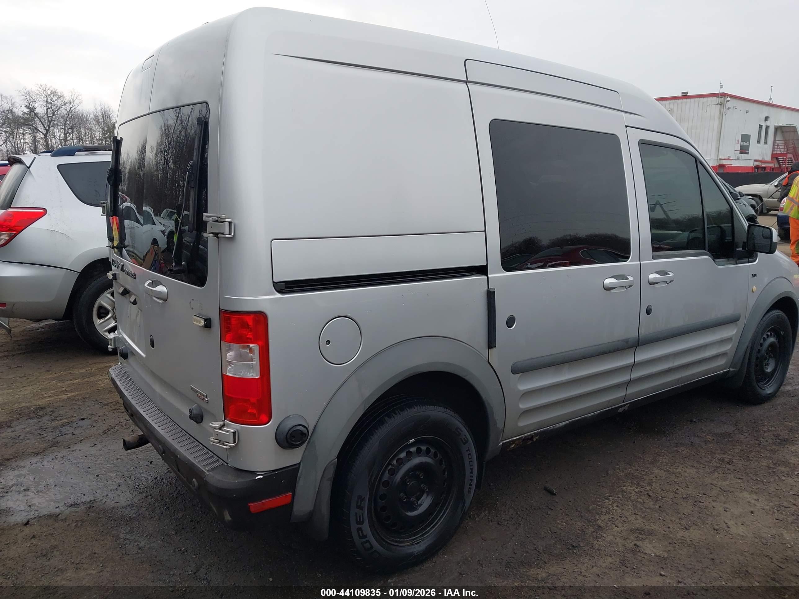 FORD TRANSIT image 4