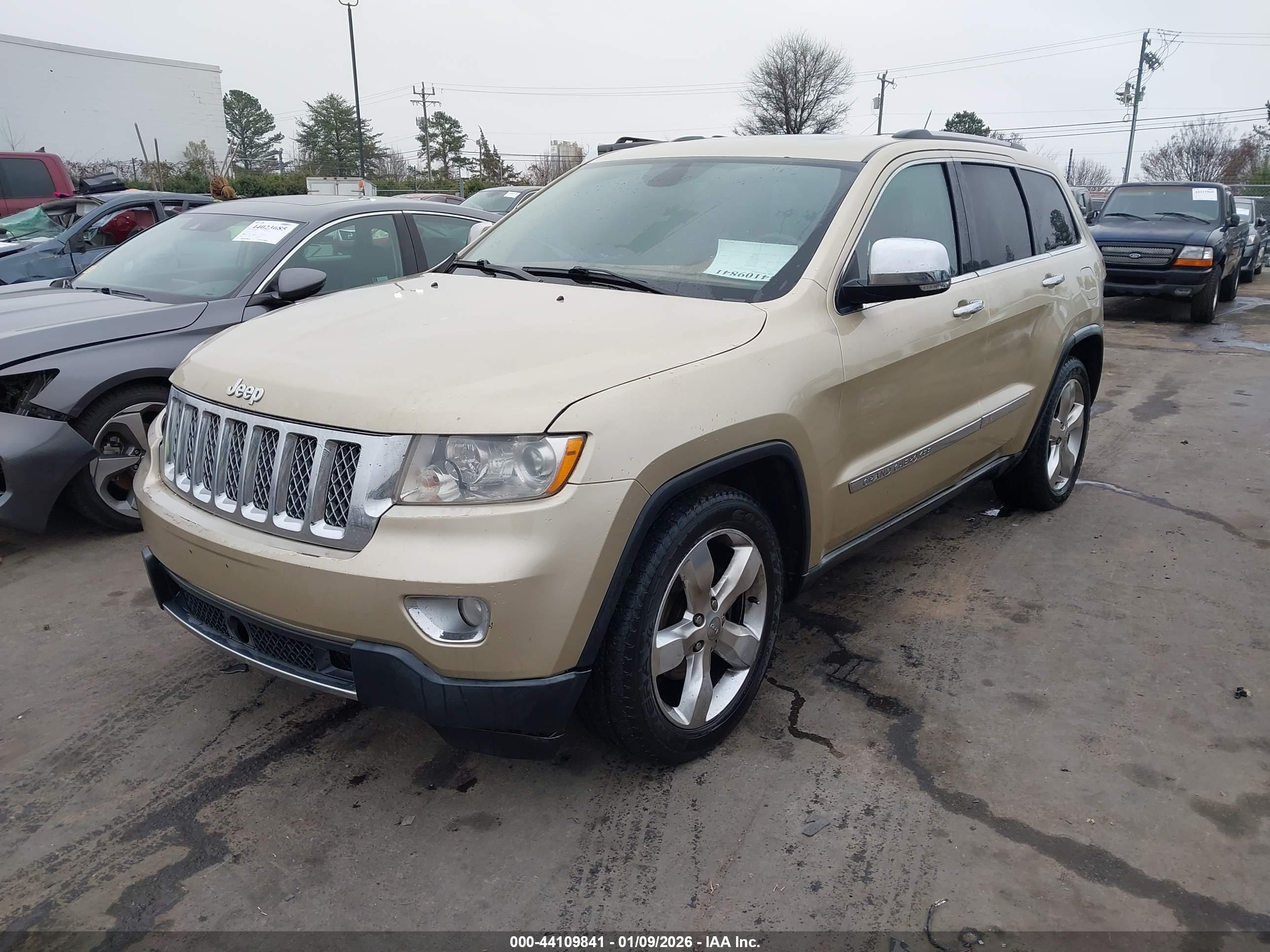 JEEP GRAND image 2