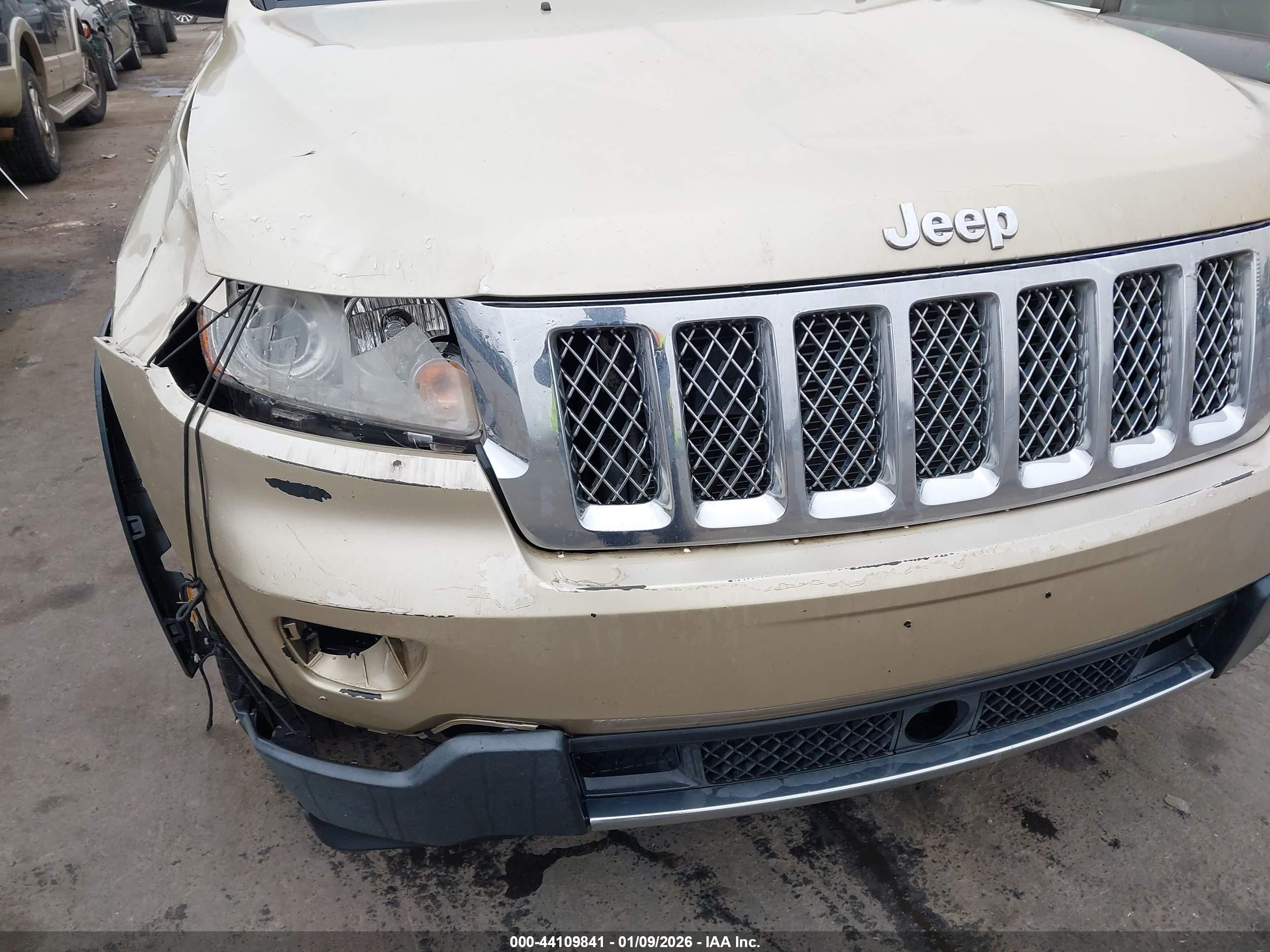 JEEP GRAND image 6