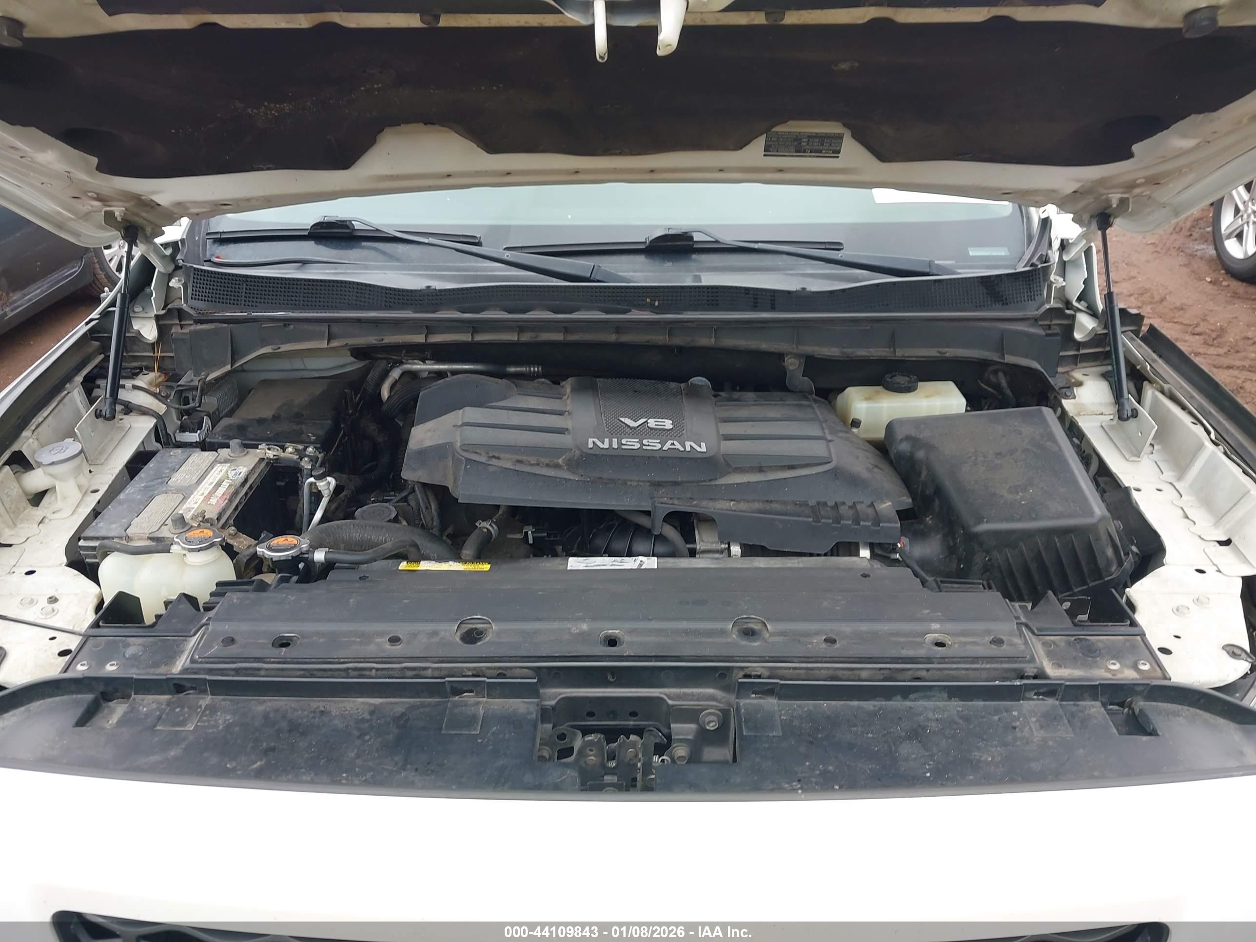 NISSAN TITAN image 10
