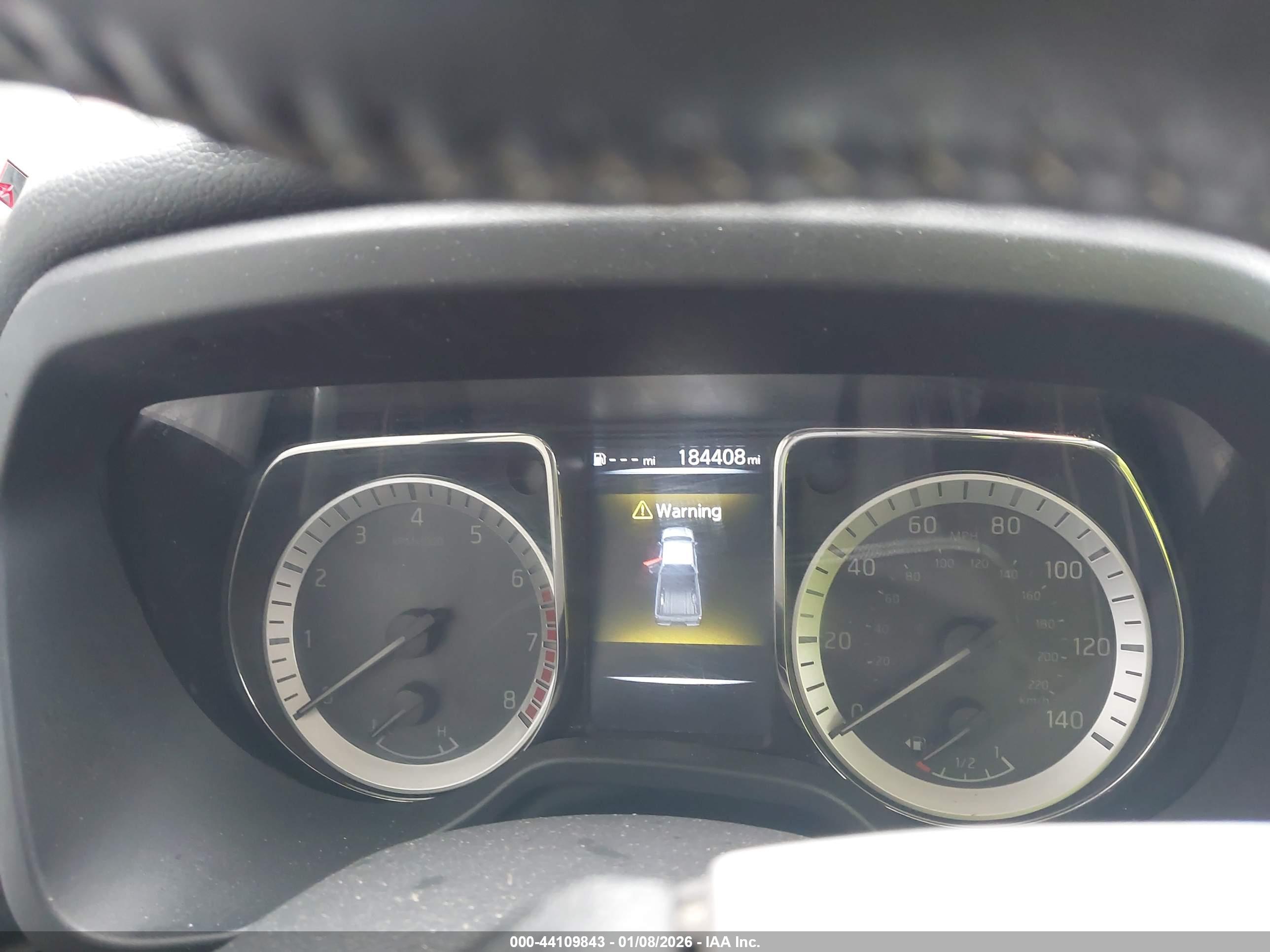 NISSAN TITAN image 7