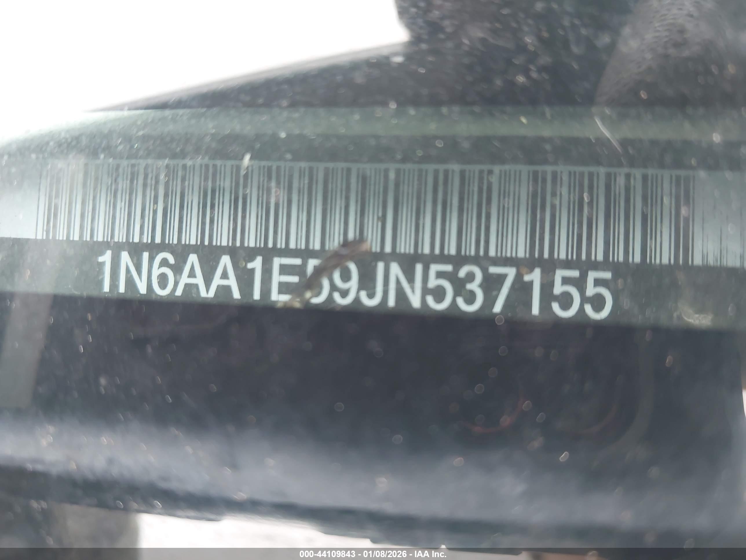 NISSAN TITAN image 9