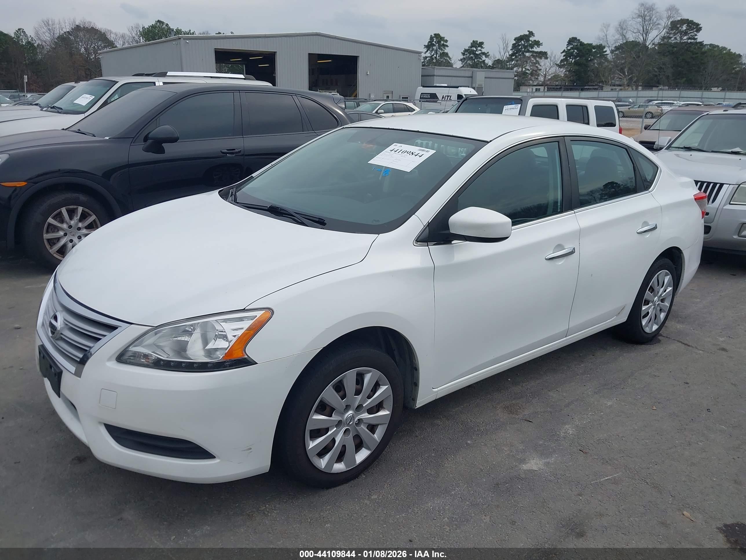 NISSAN SENTRA image 2