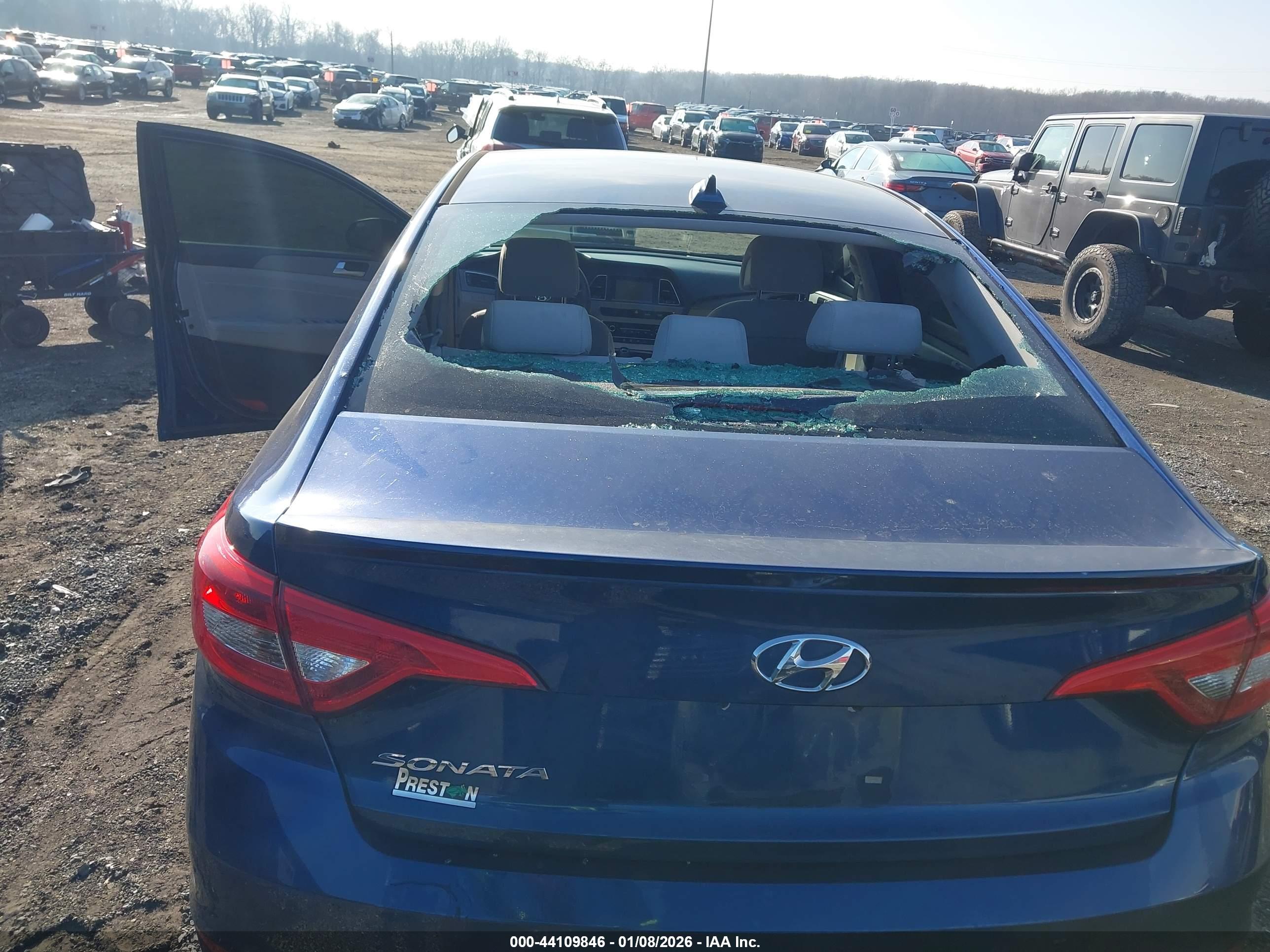 HYUNDAI SONATA image 6