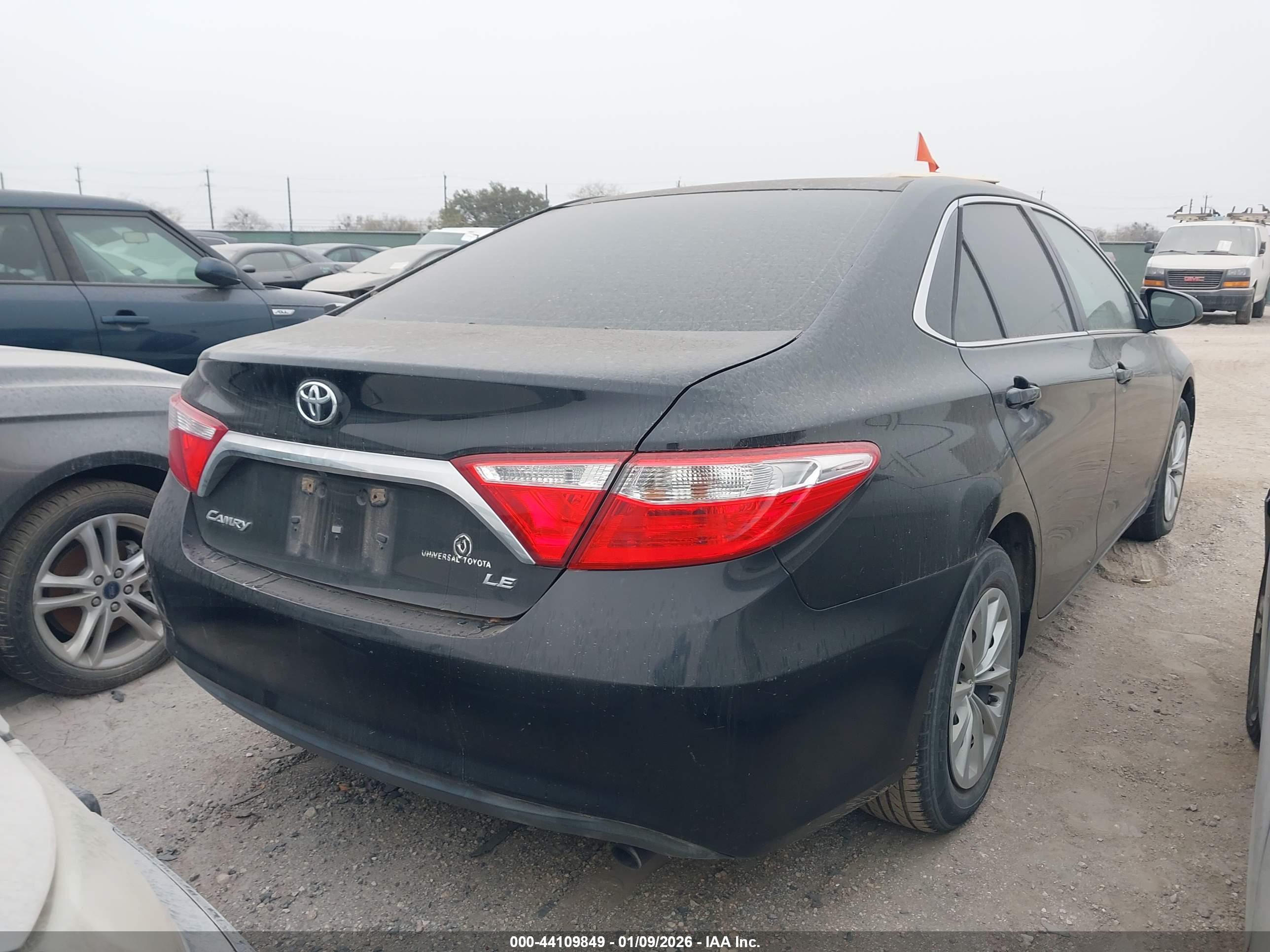 TOYOTA CAMRY image 4