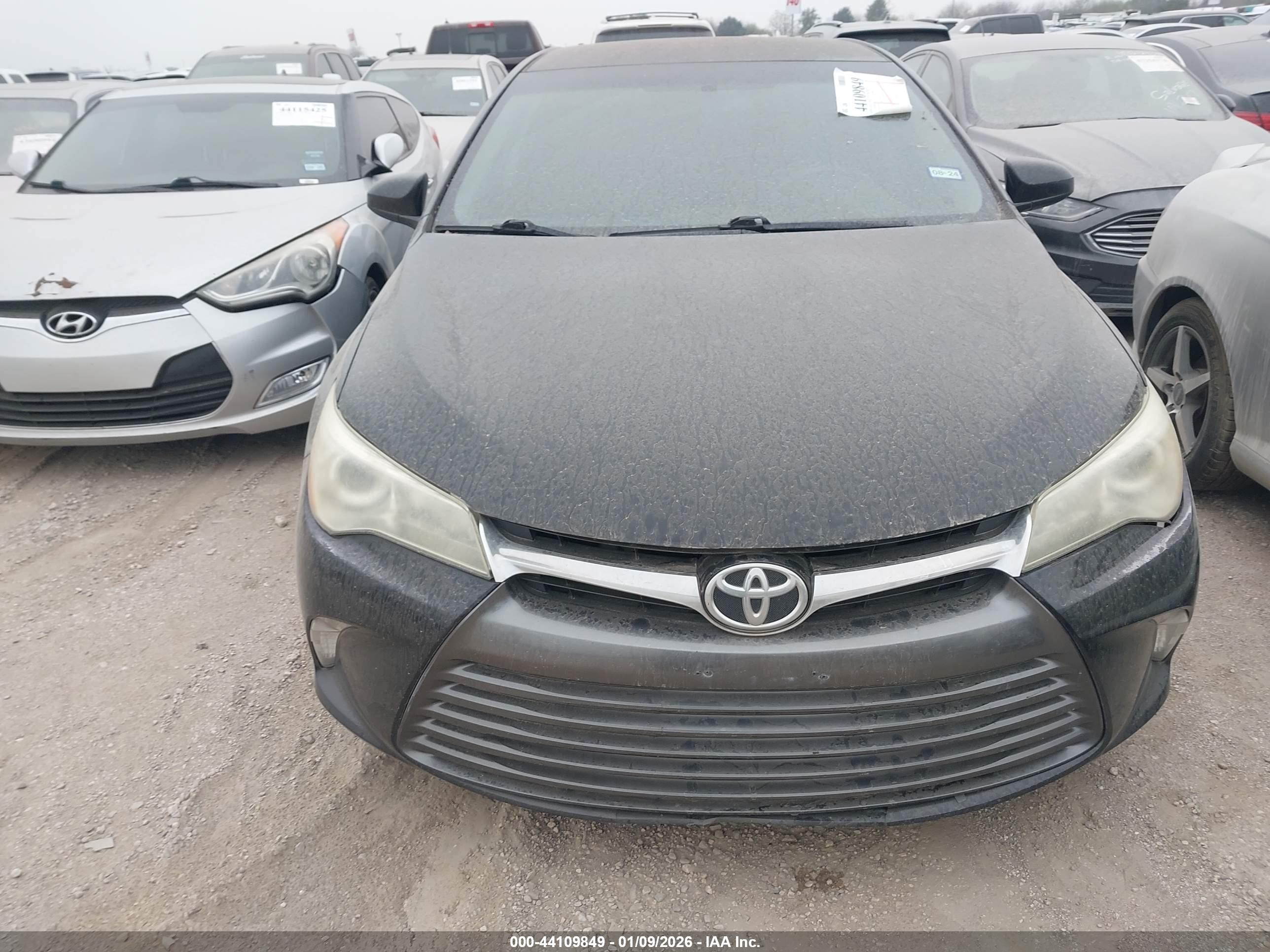 TOYOTA CAMRY image 6