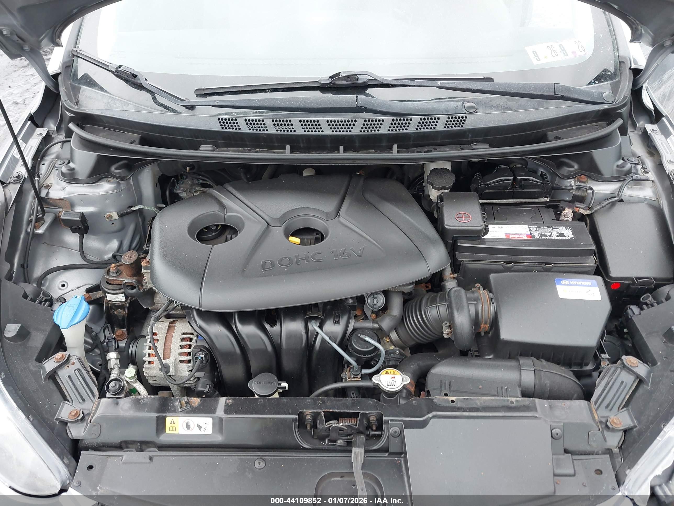 HYUNDAI ELANTRA image 10