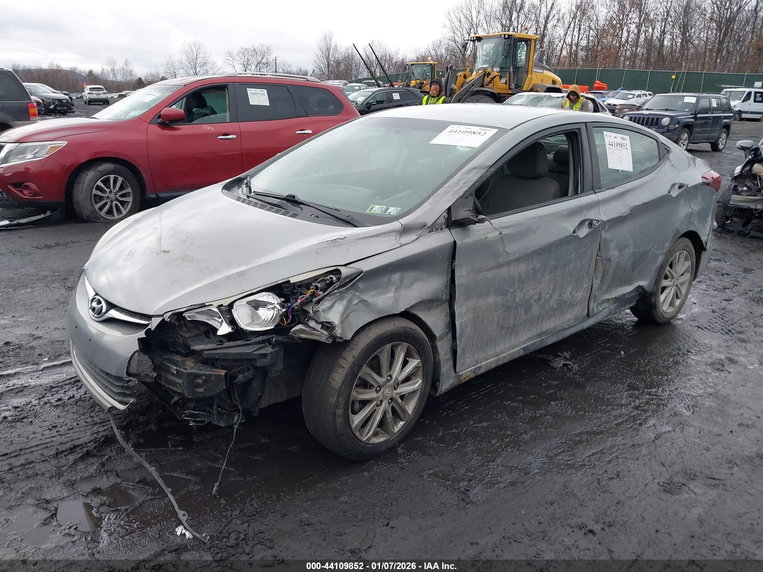 HYUNDAI ELANTRA image 2