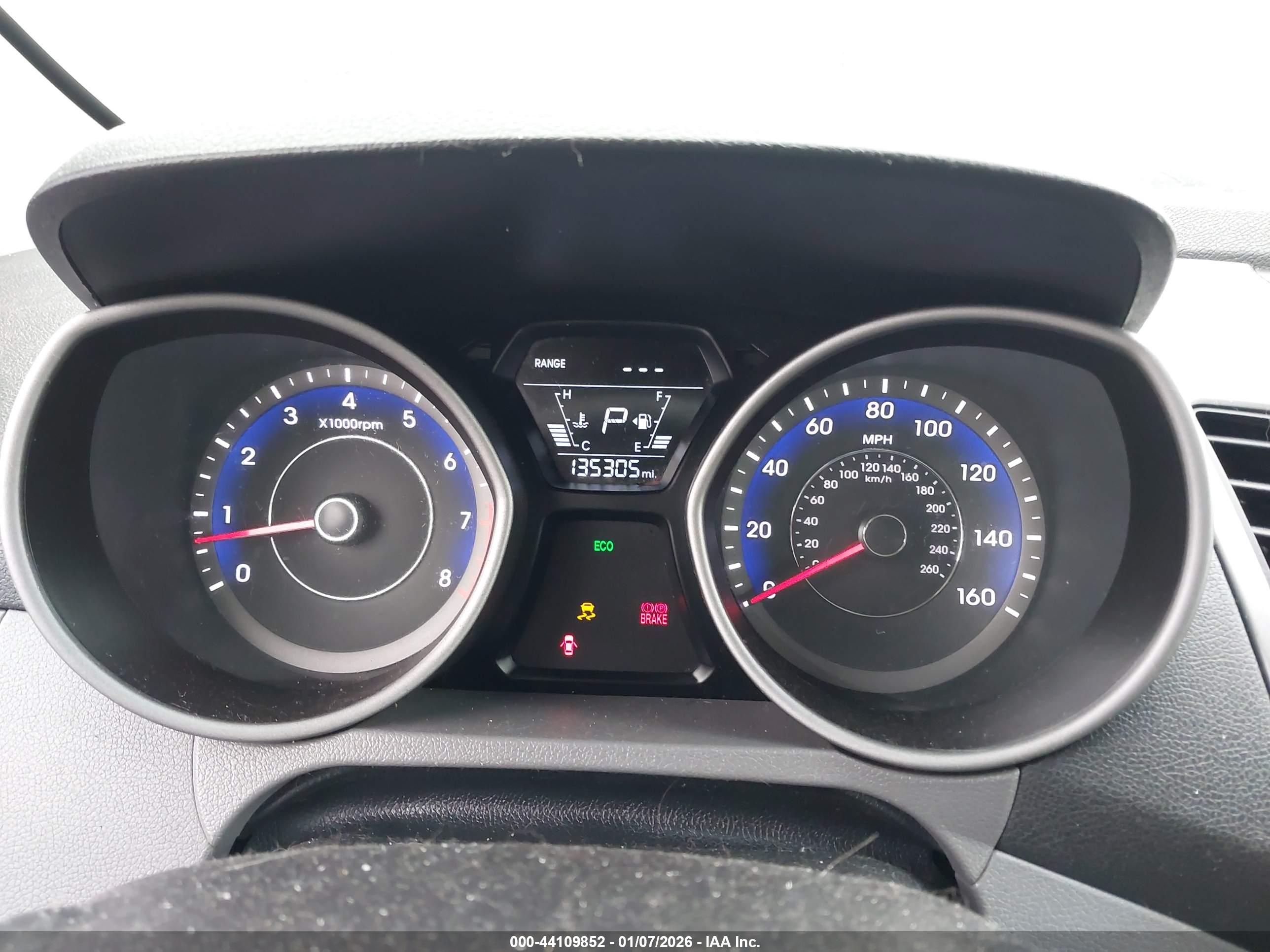 HYUNDAI ELANTRA image 7