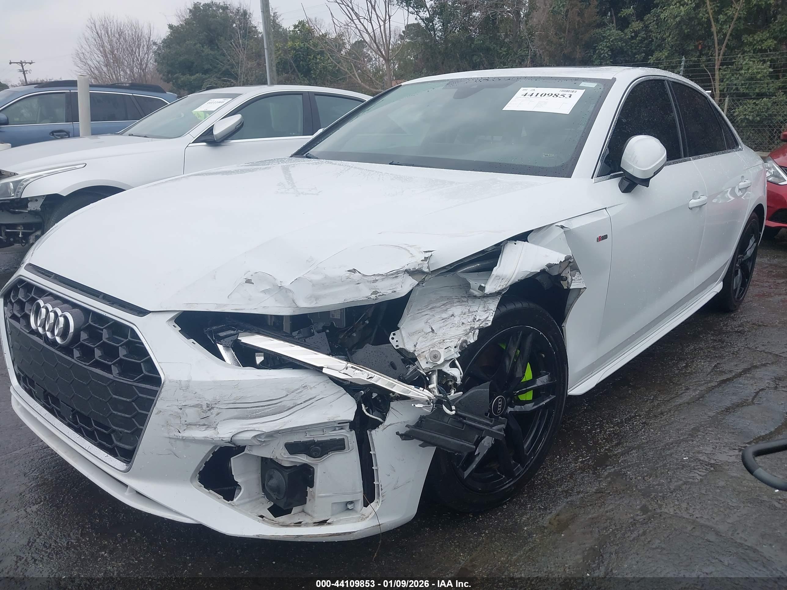 AUDI A4 image 6