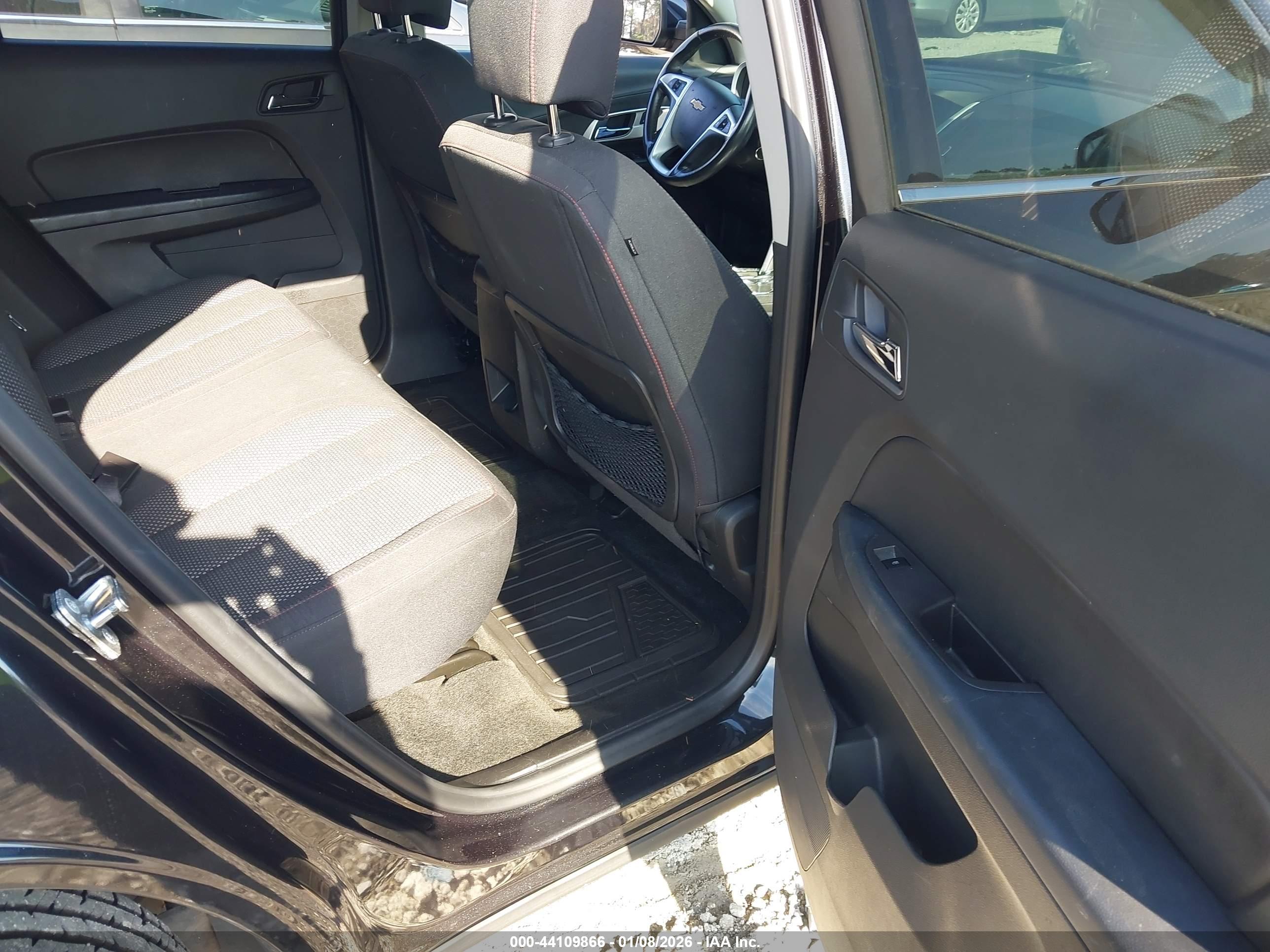 CHEVROLET EQUINOX image 8