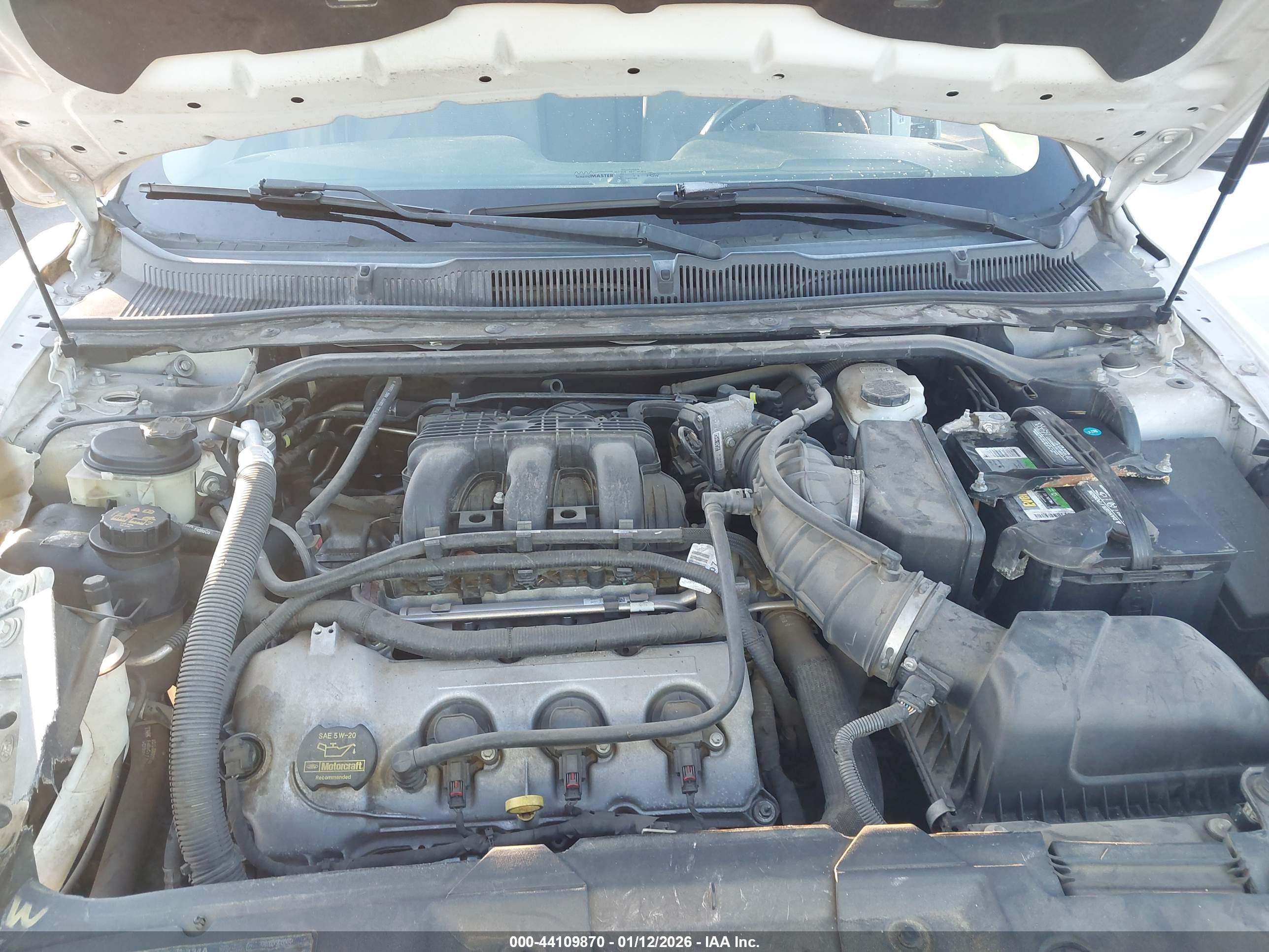 FORD TAURUS image 10