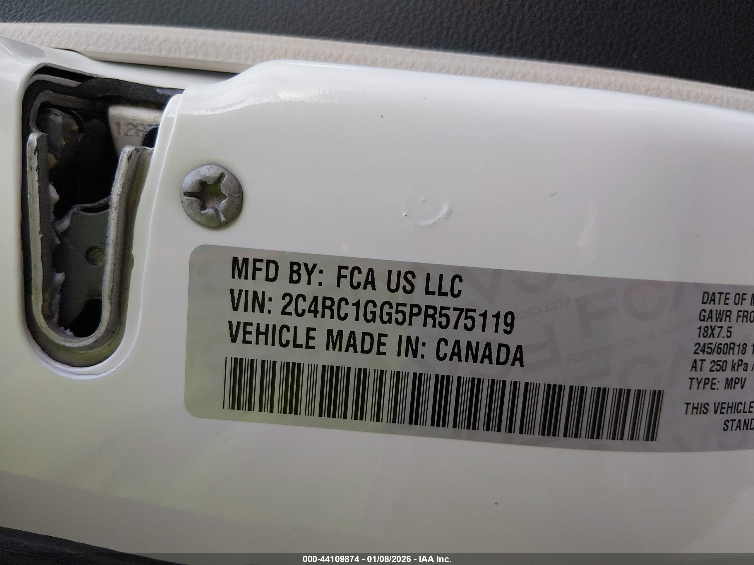 CHRYSLER PACIFICA image 9
