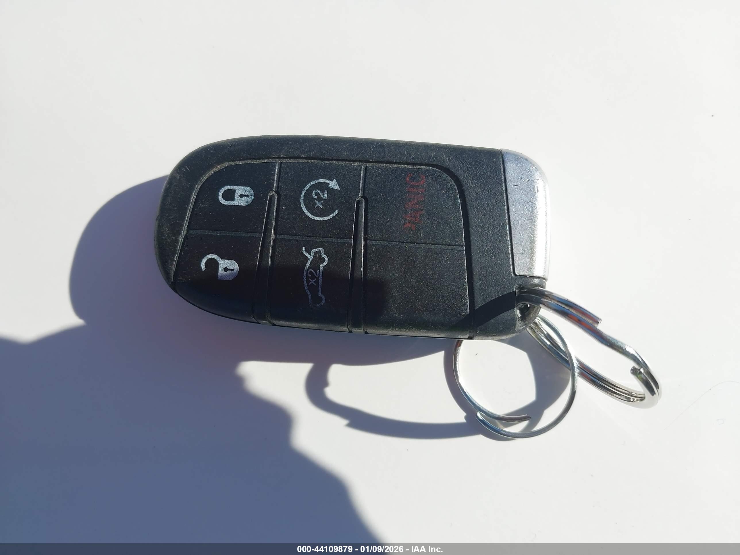 CHRYSLER 200 image 11