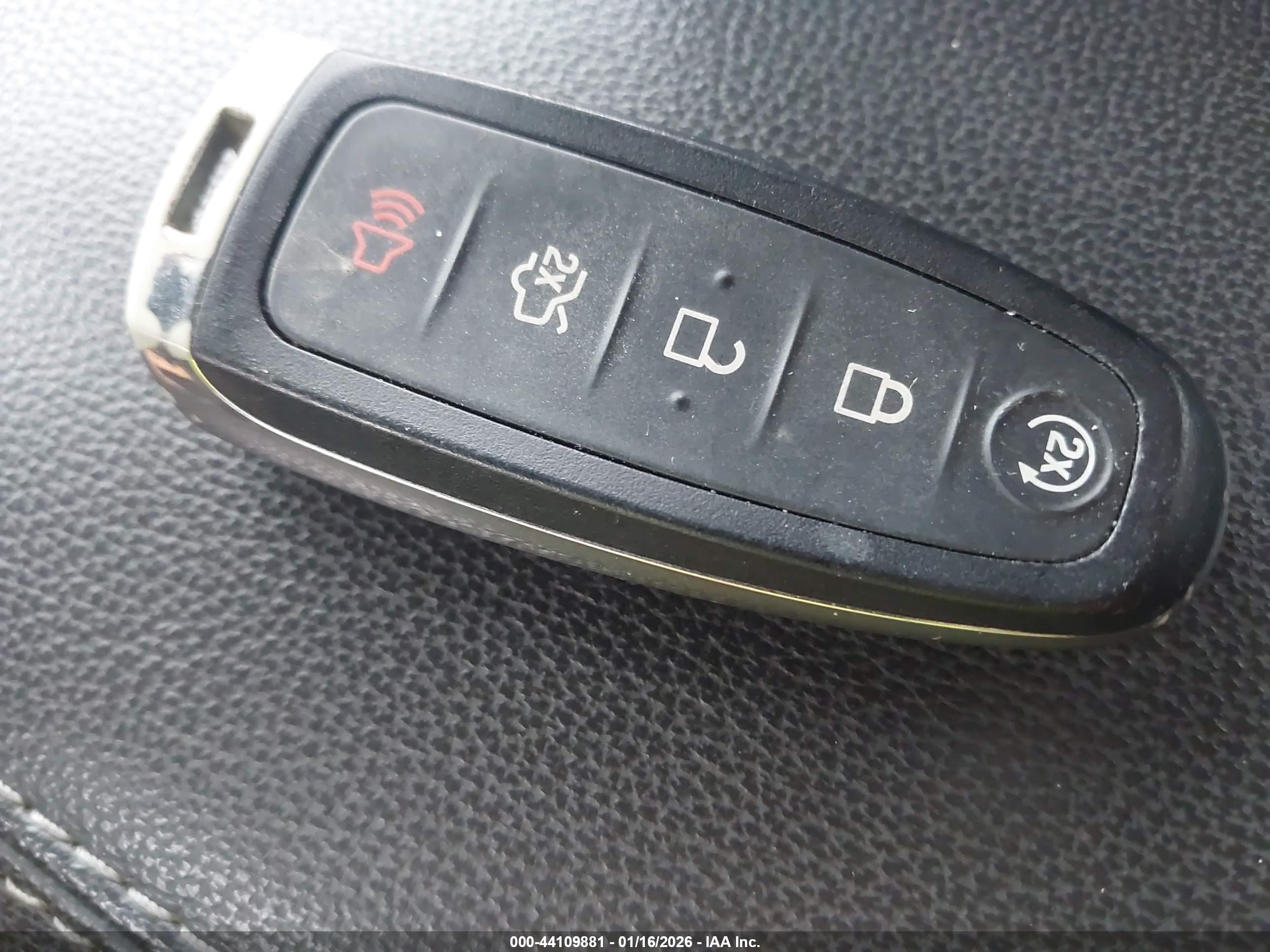 FORD ESCAPE image 11