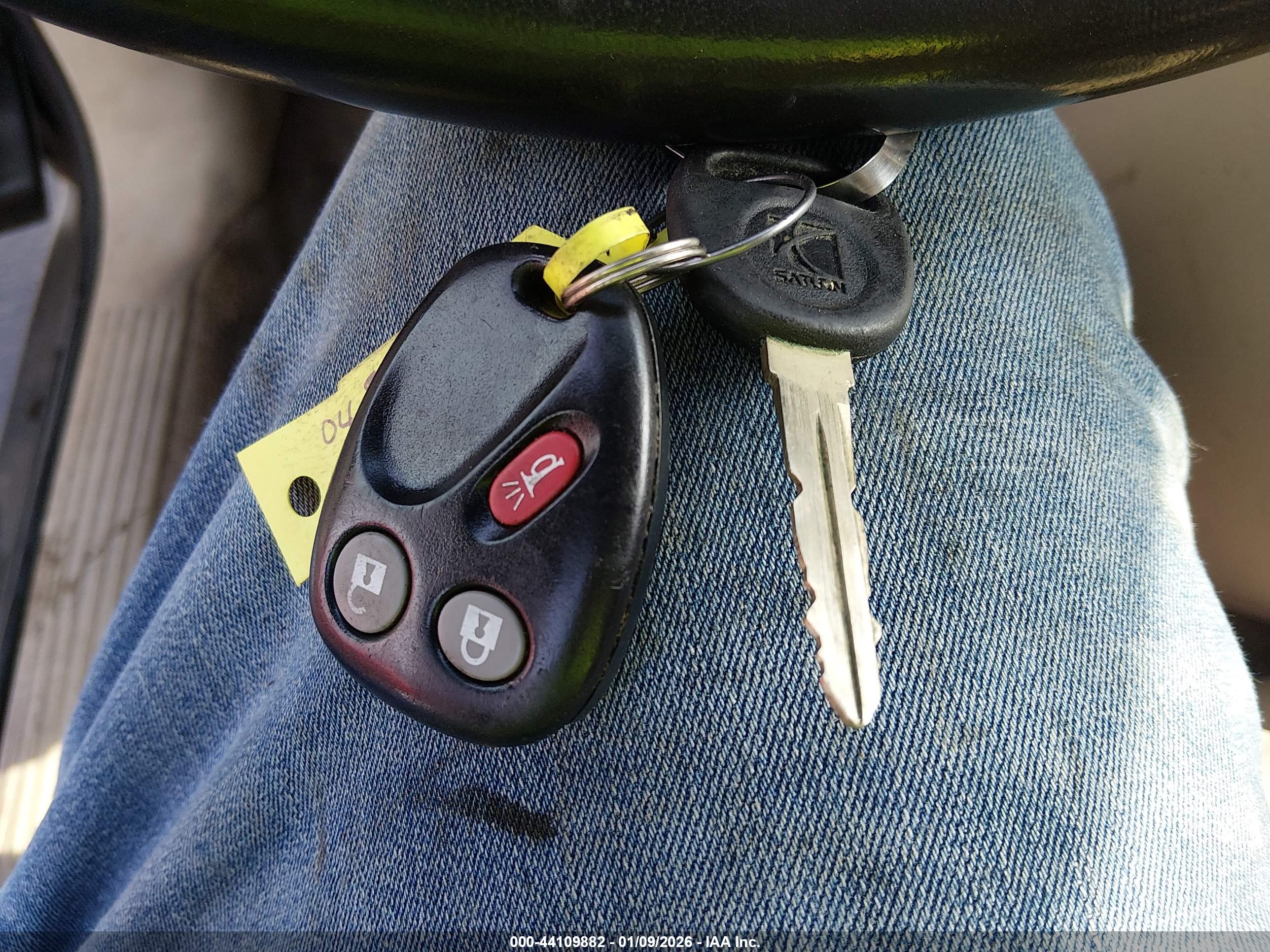 SATURN VUE image 11