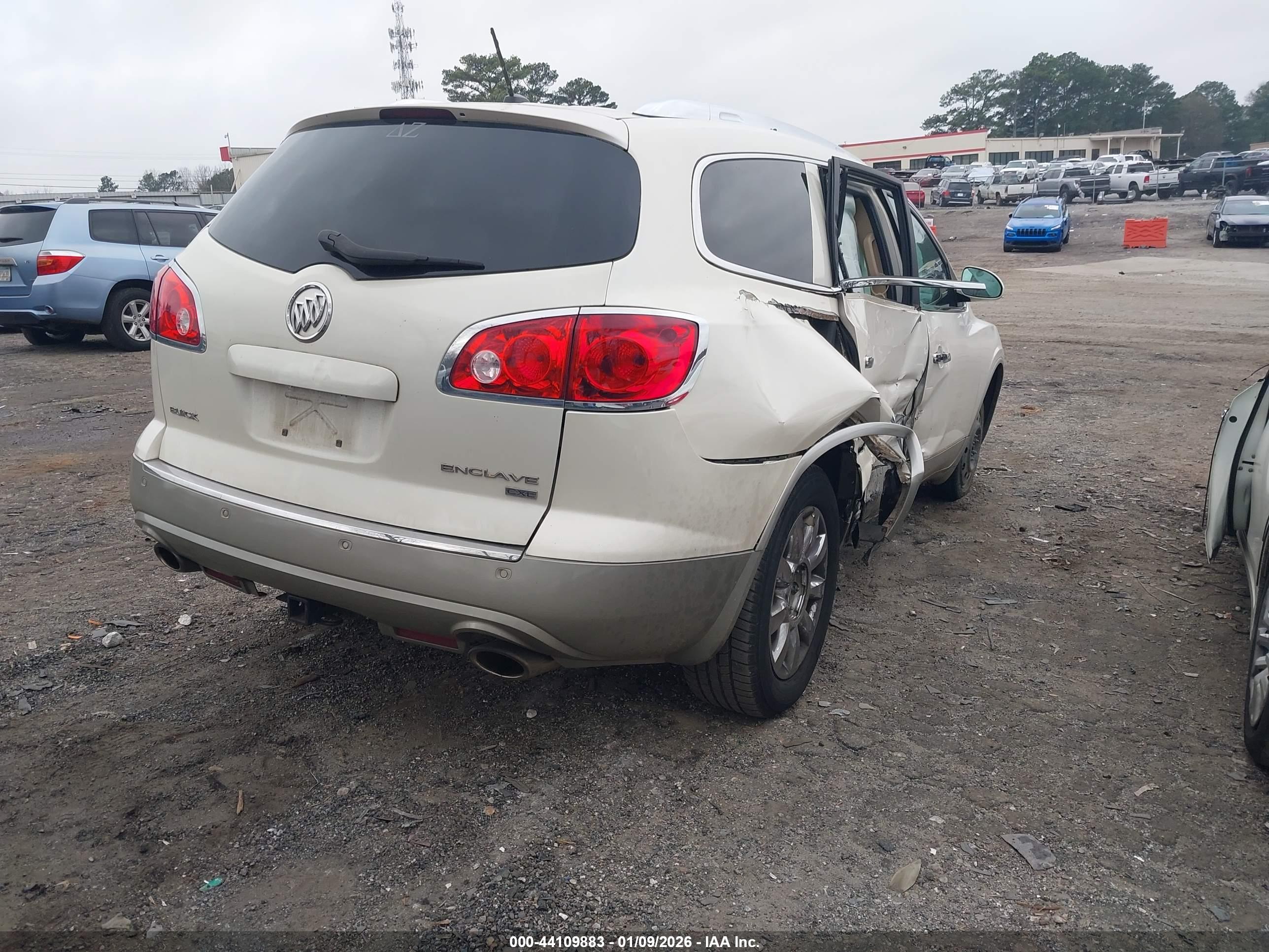 BUICK ENCLAVE image 4