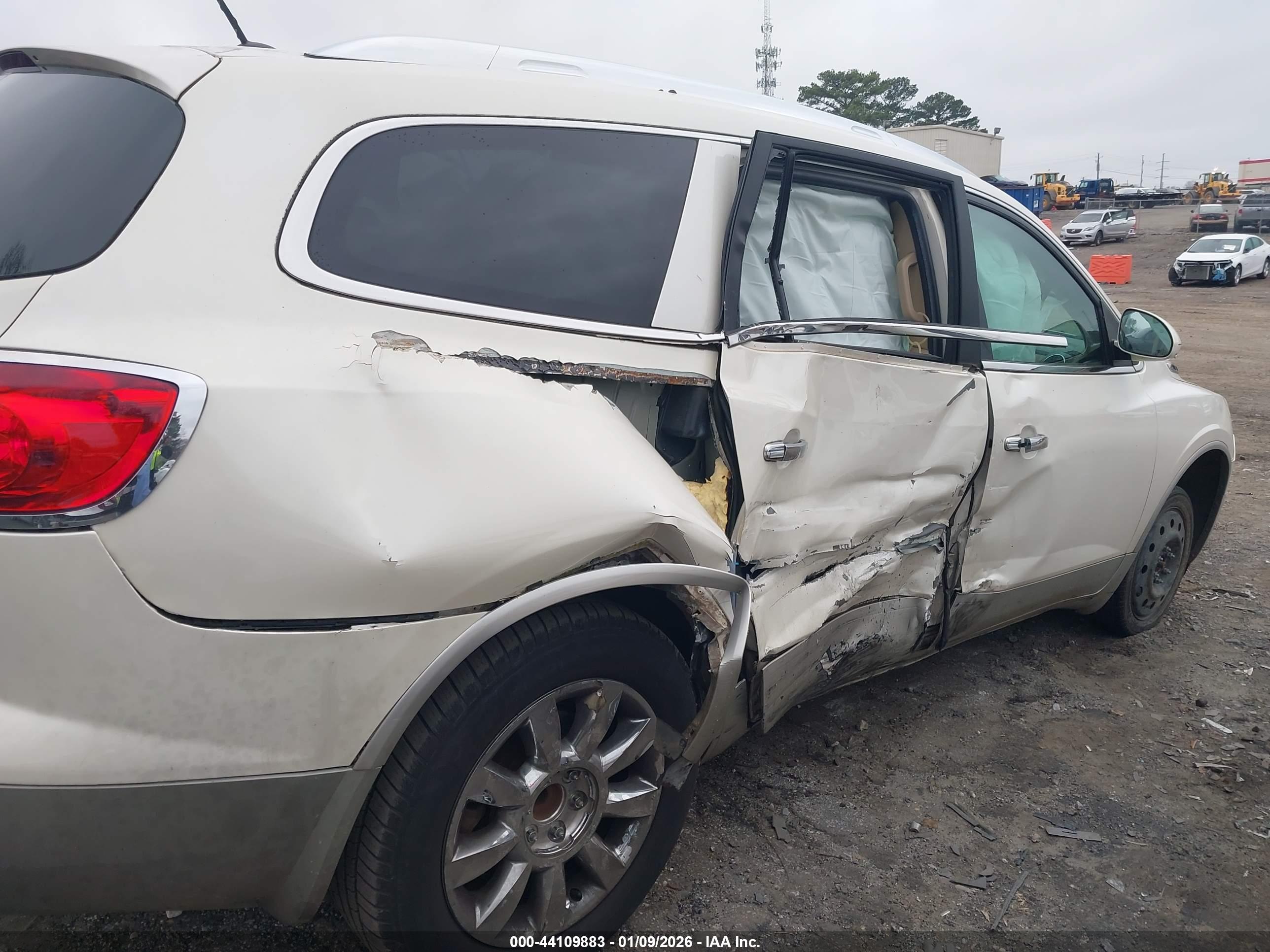 BUICK ENCLAVE image 6