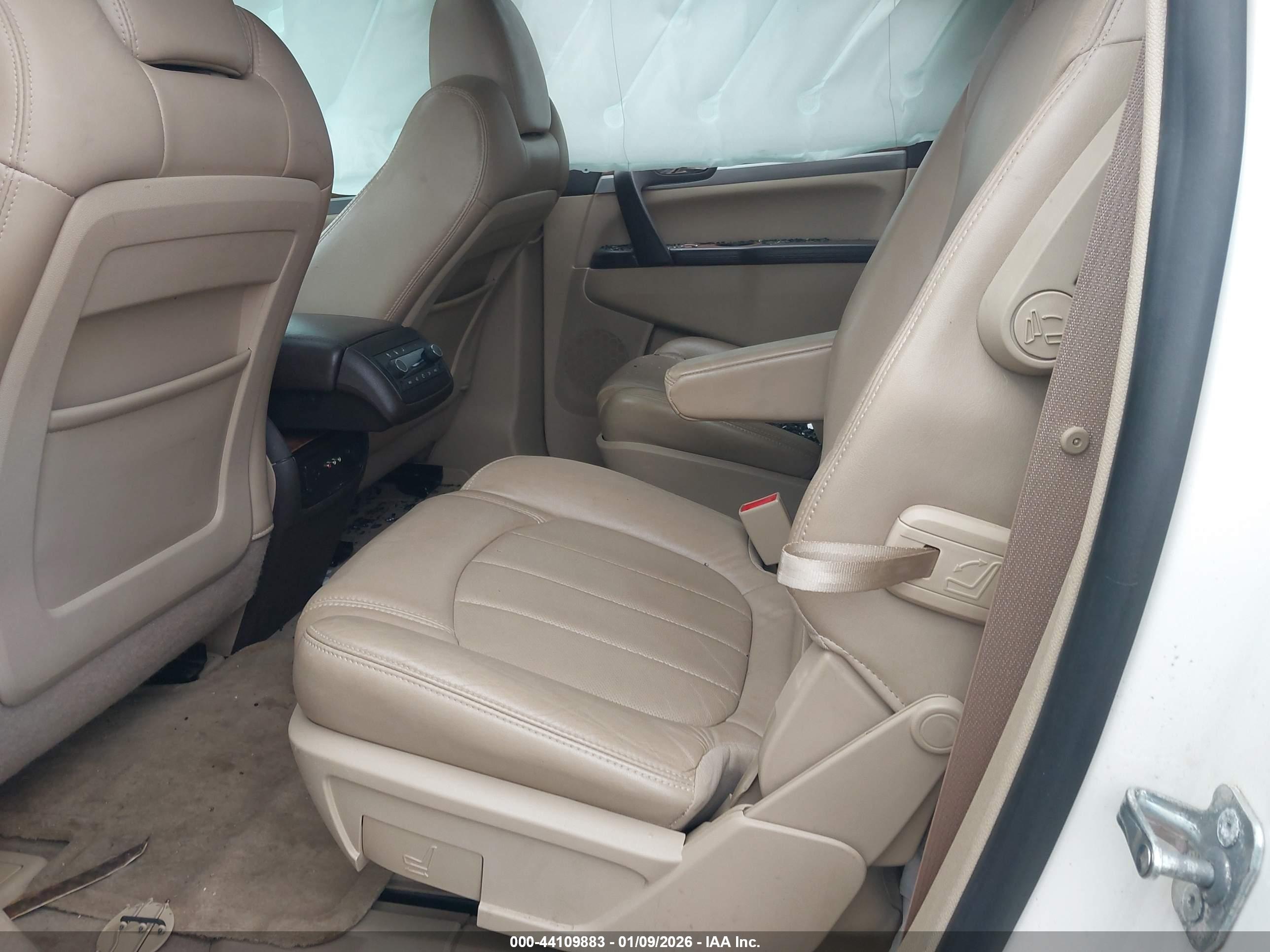 BUICK ENCLAVE image 8