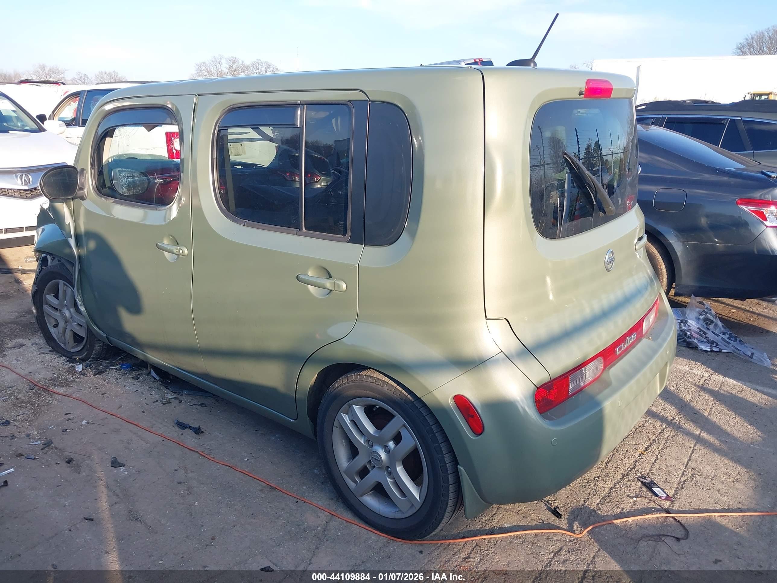 NISSAN CUBE image 3