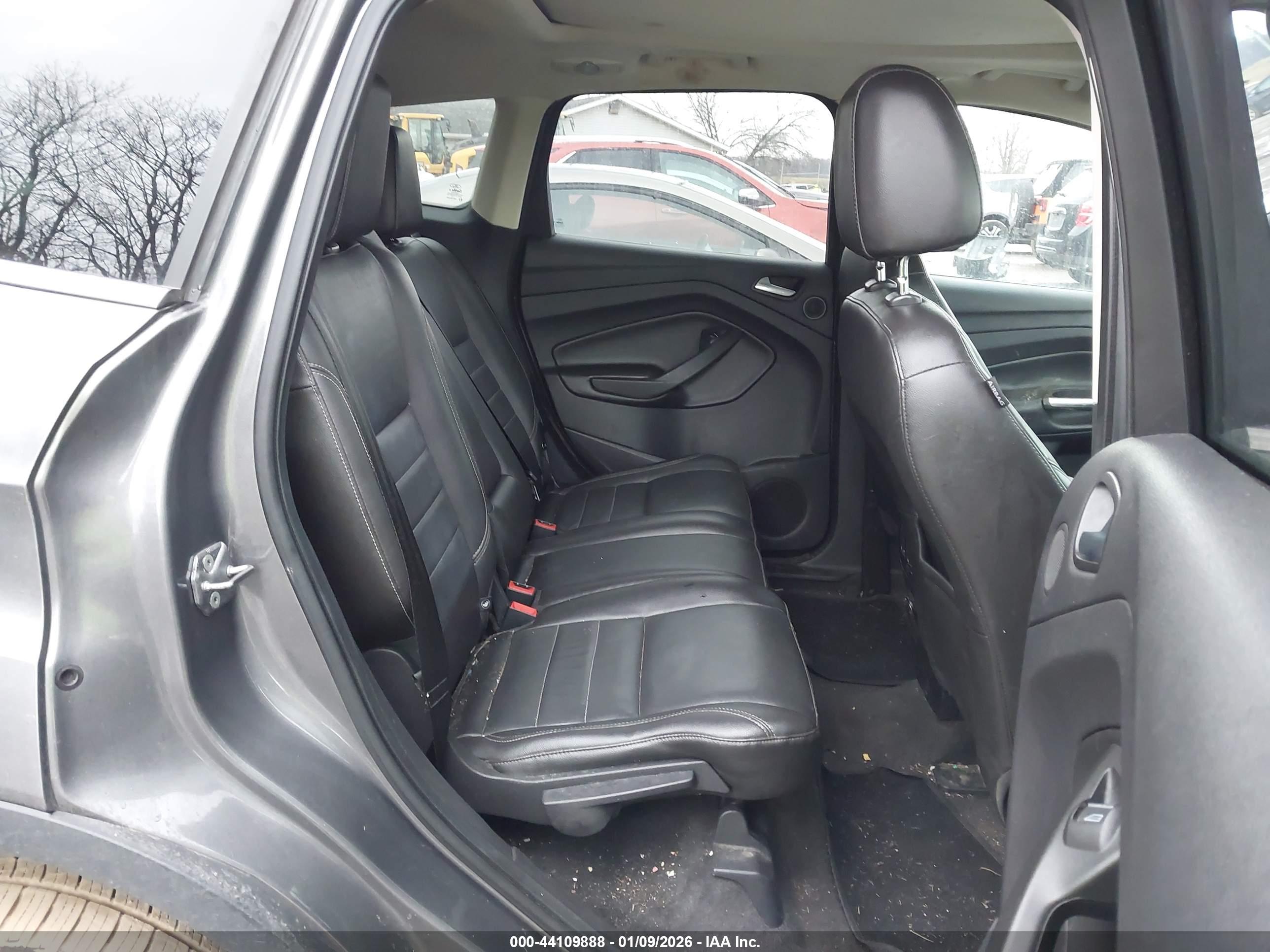 FORD ESCAPE image 8