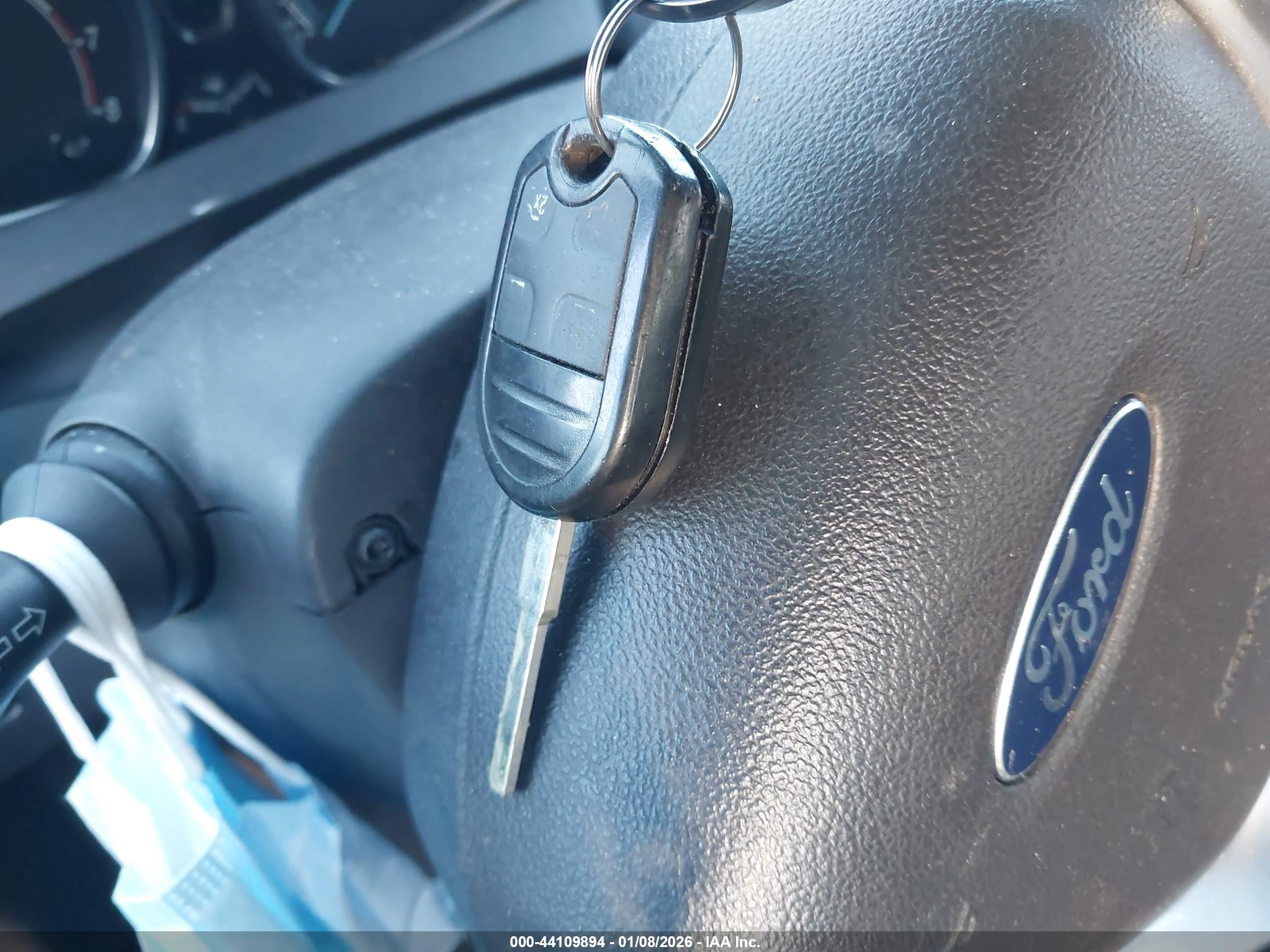 FORD FIESTA image 11